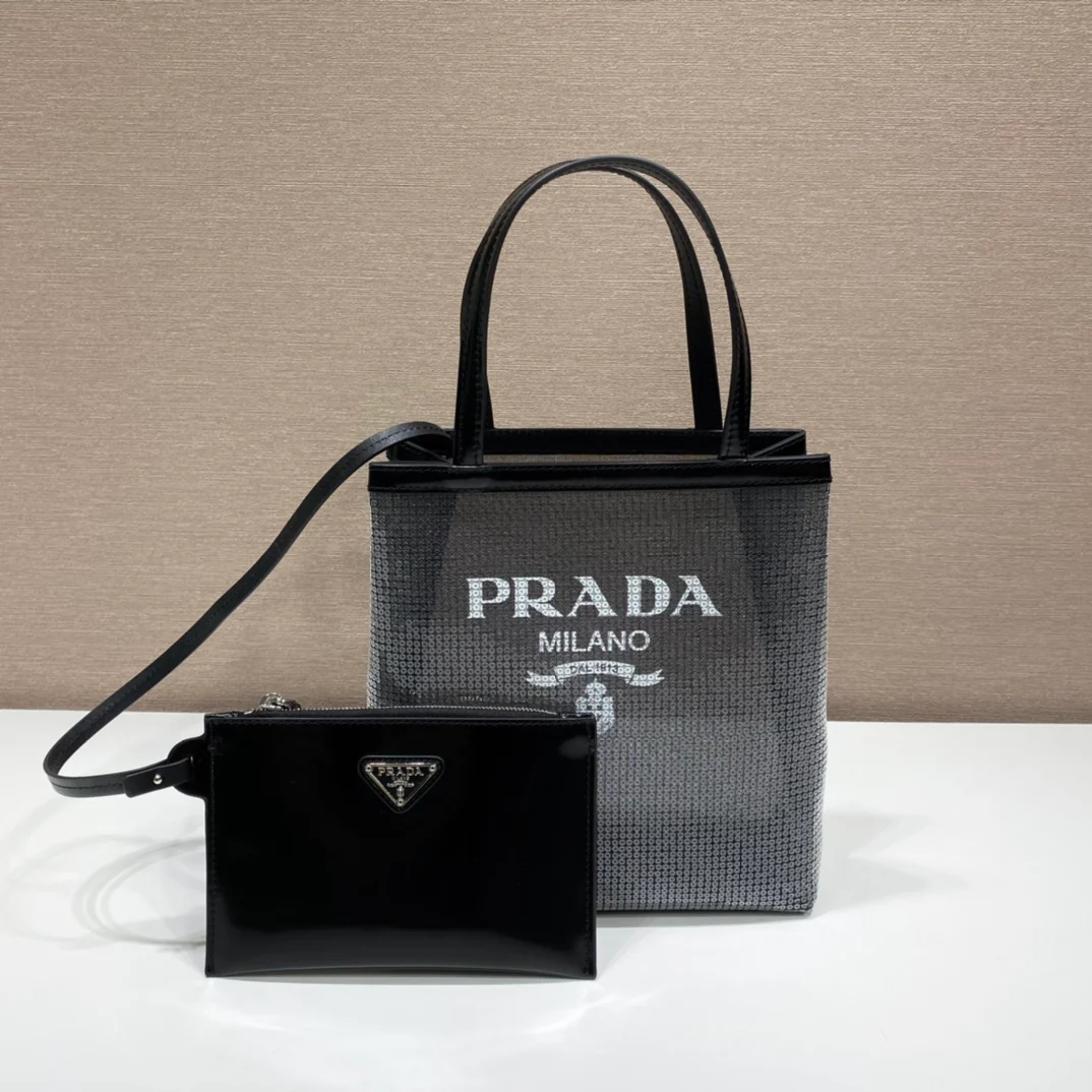 Сумка-тоут Prada с пайетками, маленькая