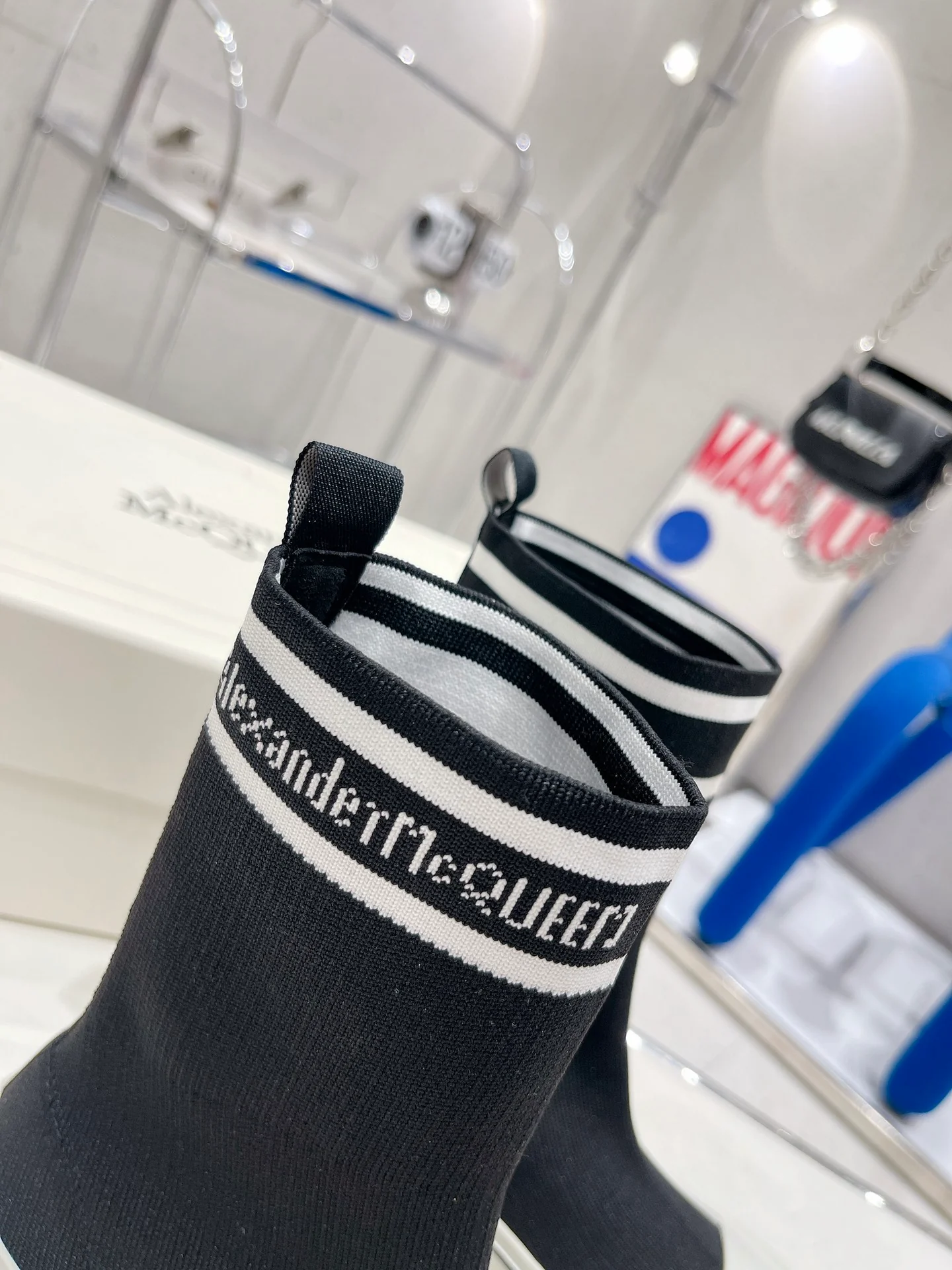 McQueen - Вязаные ботинки-носки, увеличивающие рост - 5 см