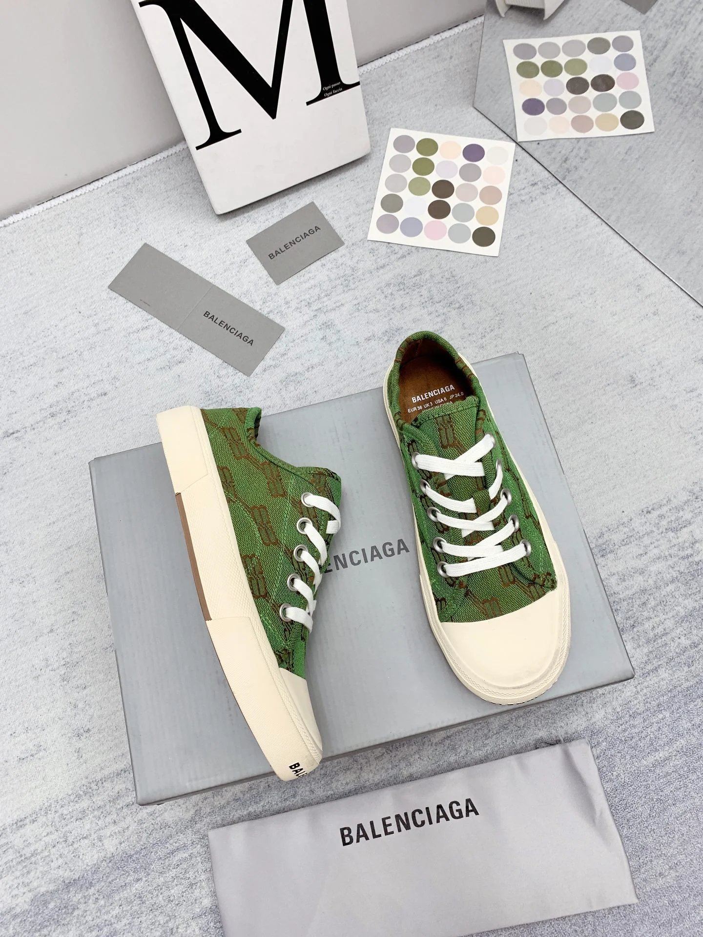 Новинка сезона осень/зима 2022 от Balenciaga - Парижские парусиновые туфли - Унисекс - Зеленый