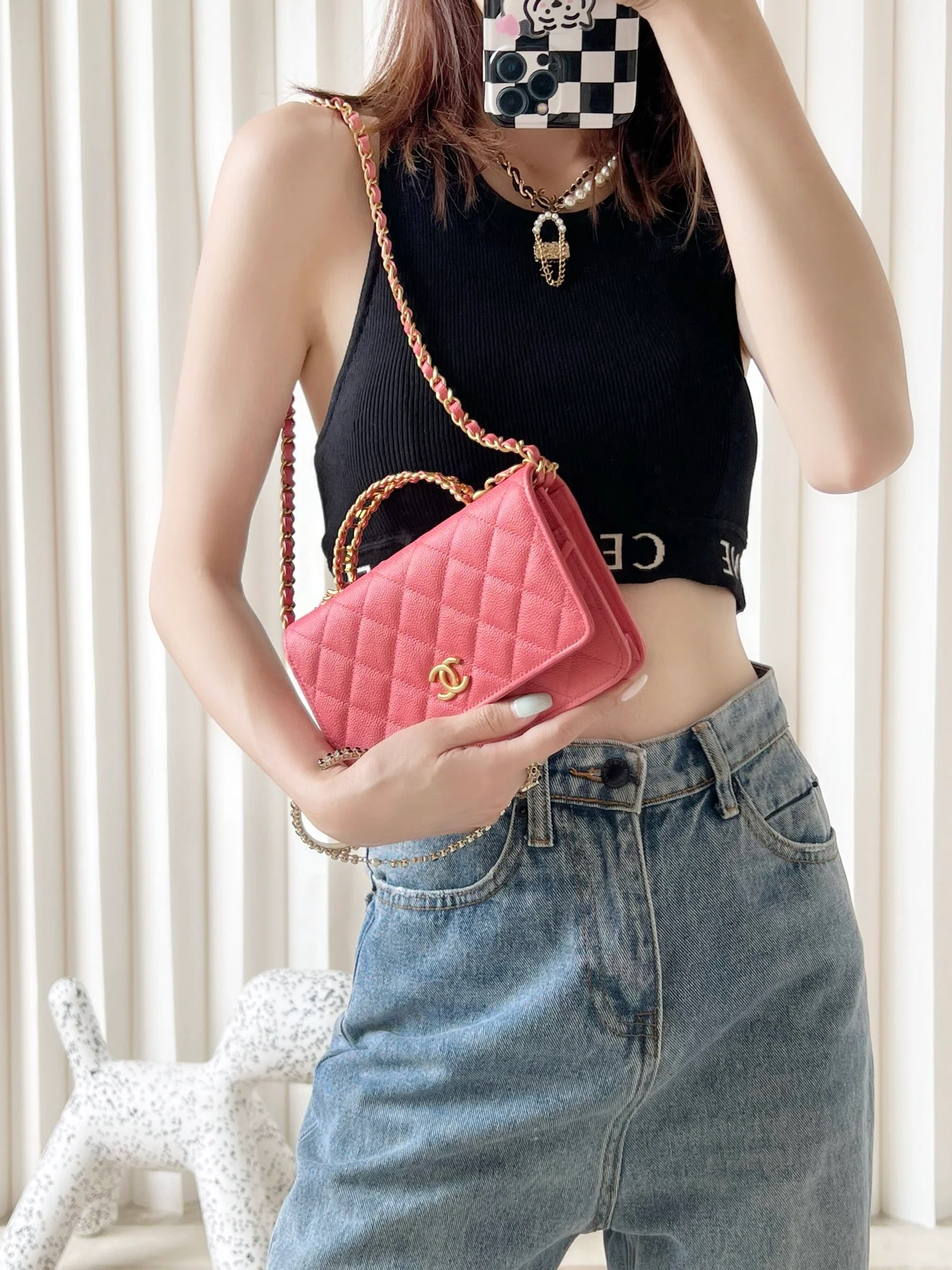 Ручка для письма Chanel 2022 WOC, розово-золотой шарик