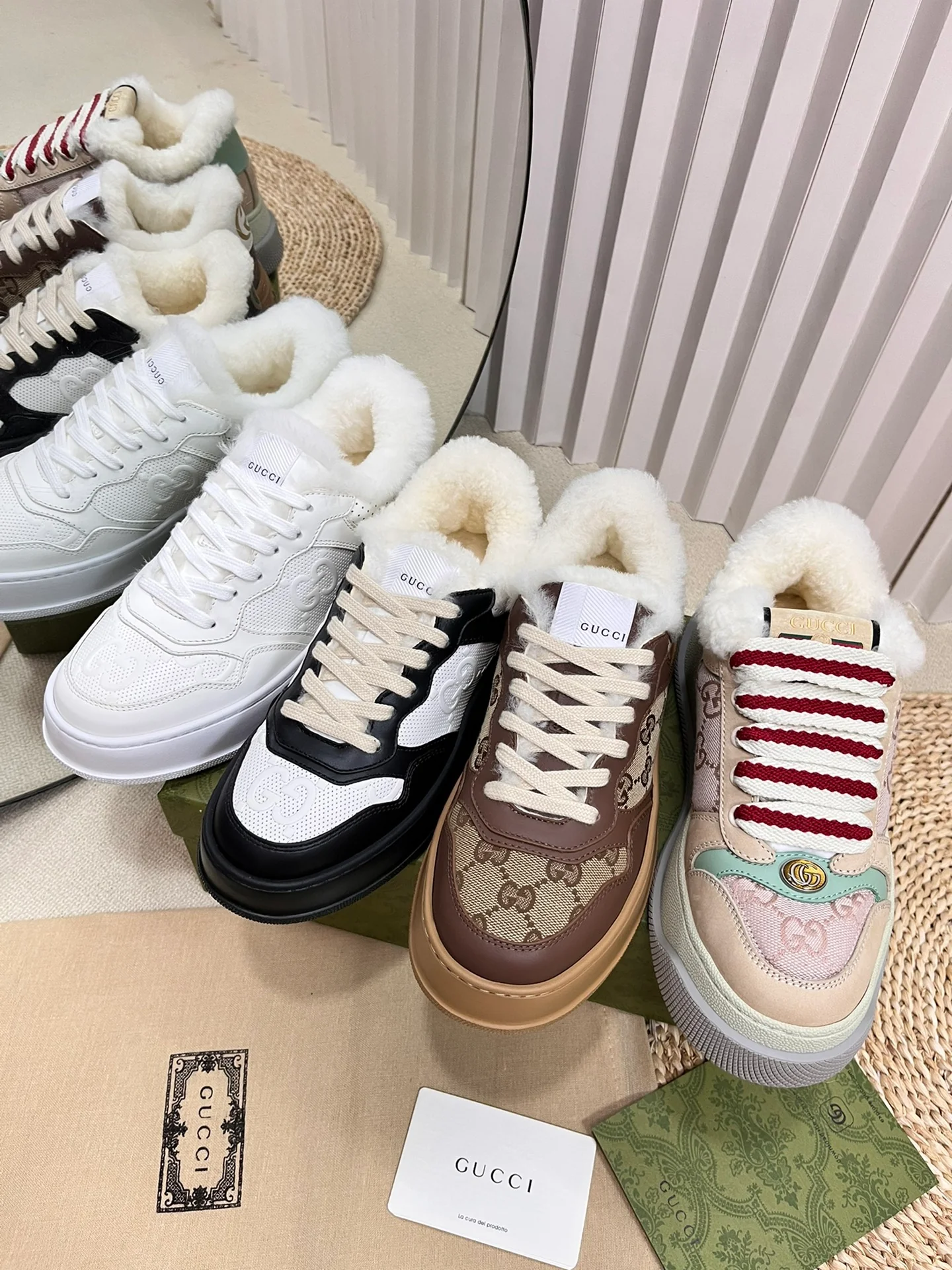 Туфли Gucci Wool Biscuit 2024 — изображение из коллекции.