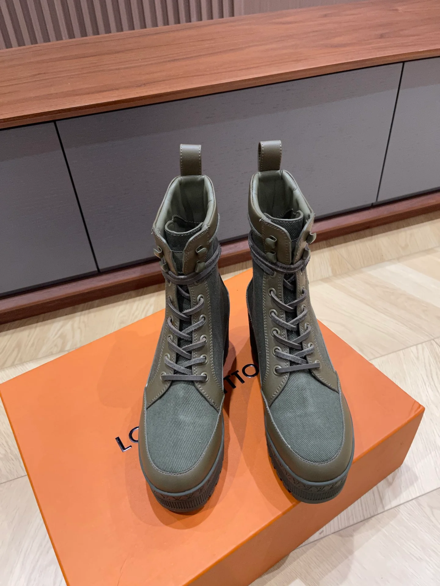 LV-2024 - Повседневные ботинки - Темно-зеленые