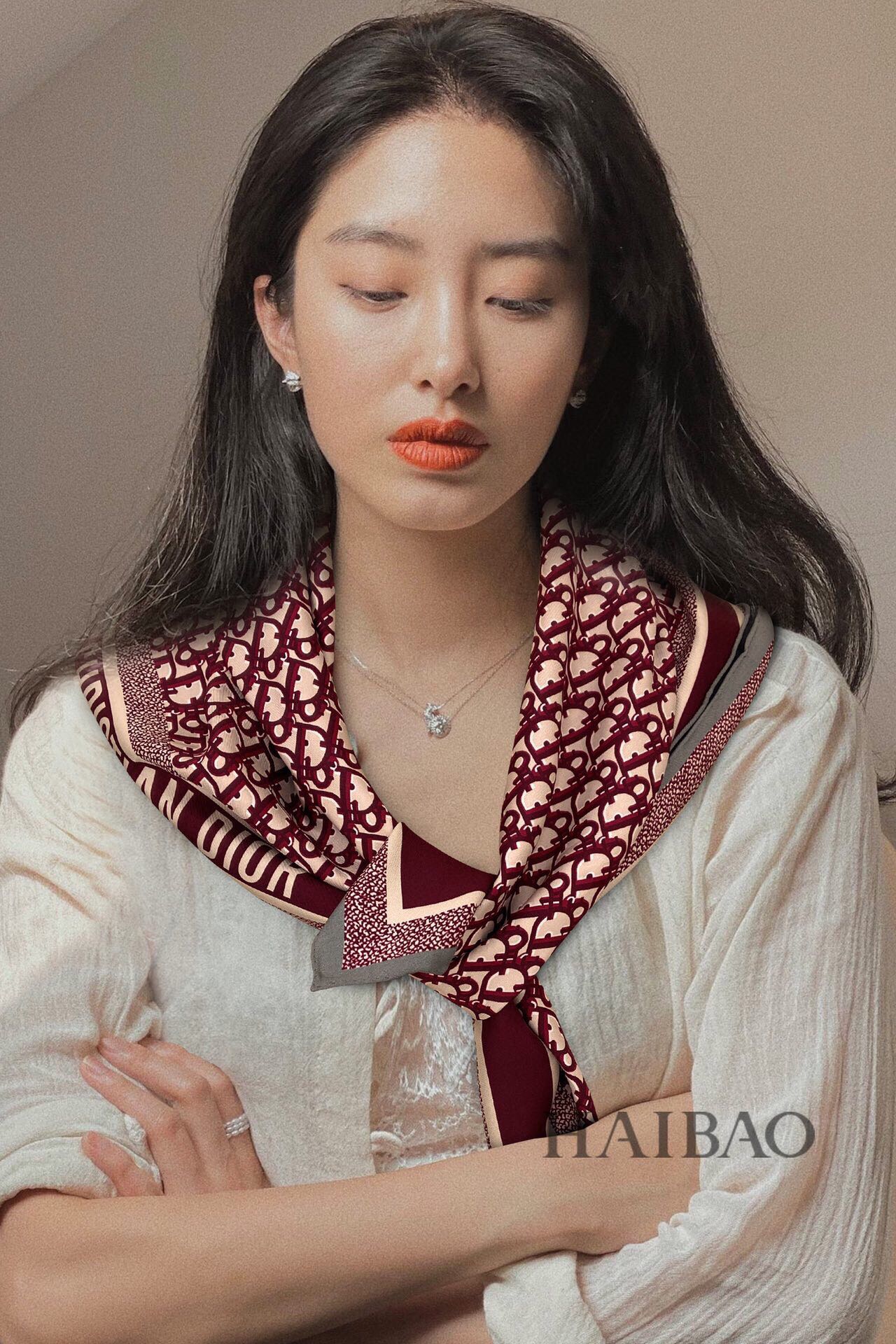 Классический двусторонний квадратный шарф Dior с монограммой - 90 см - 1