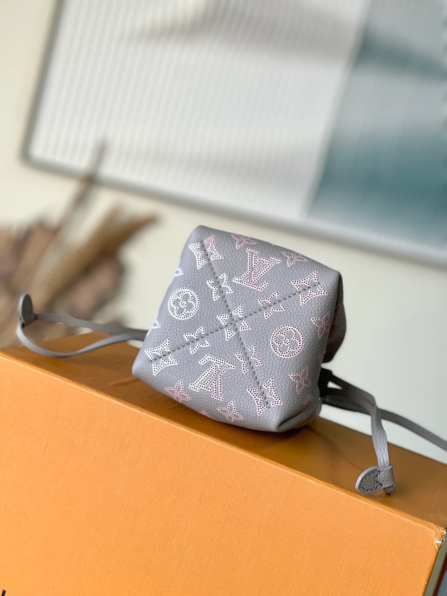 m82731-LV-Перфорированный градиентный мешок-ведро, серый