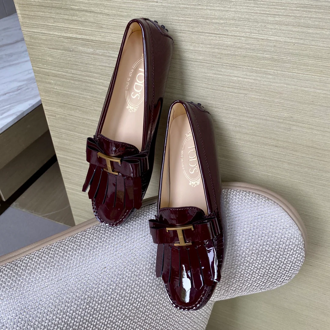 Tods - С кисточками - Футболка оверсайз - Лоферы - Туфли без шнурков