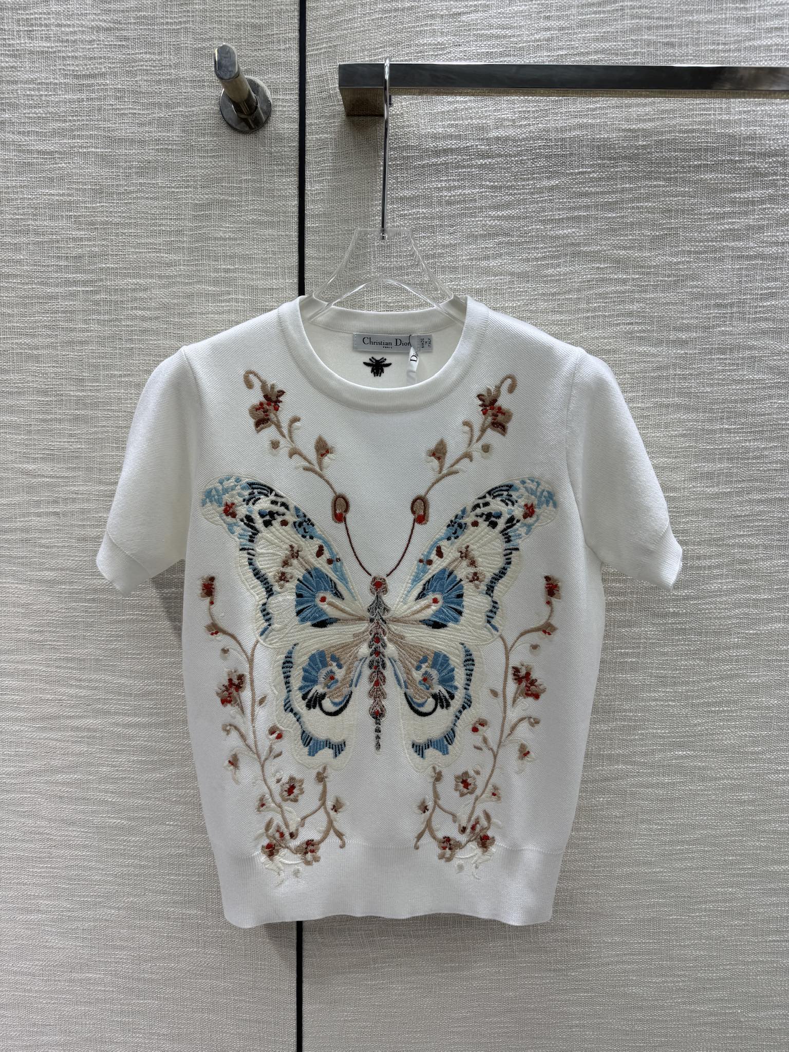 Dior - Коллекция ?Ранняя весна? 2403-24 - Лимитированная серия вязаных футболок с коротким рукавом ?Бабочка?