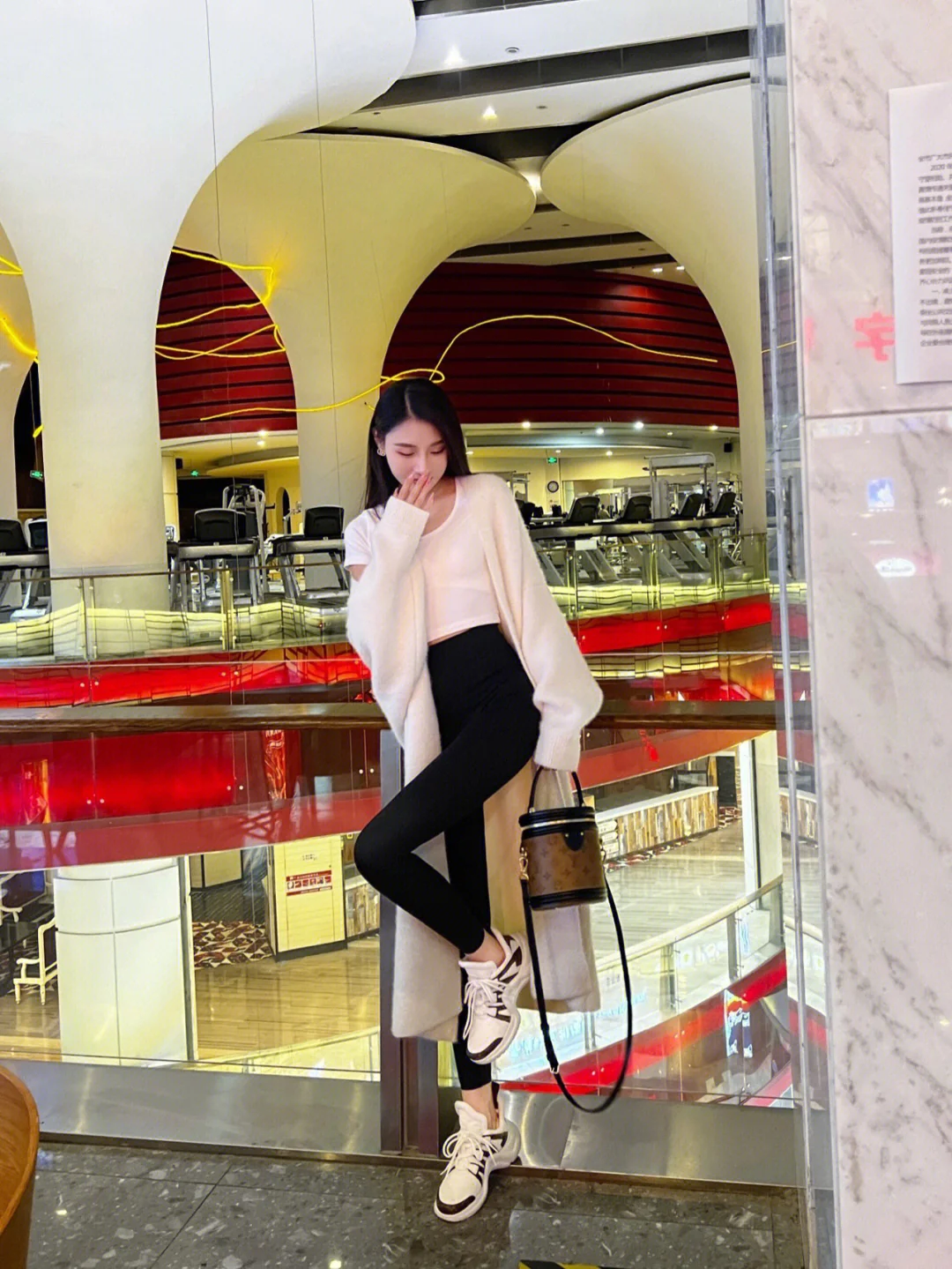 m43986-LV-Cannes Money Bucket-Handbag/Crossbody Bag