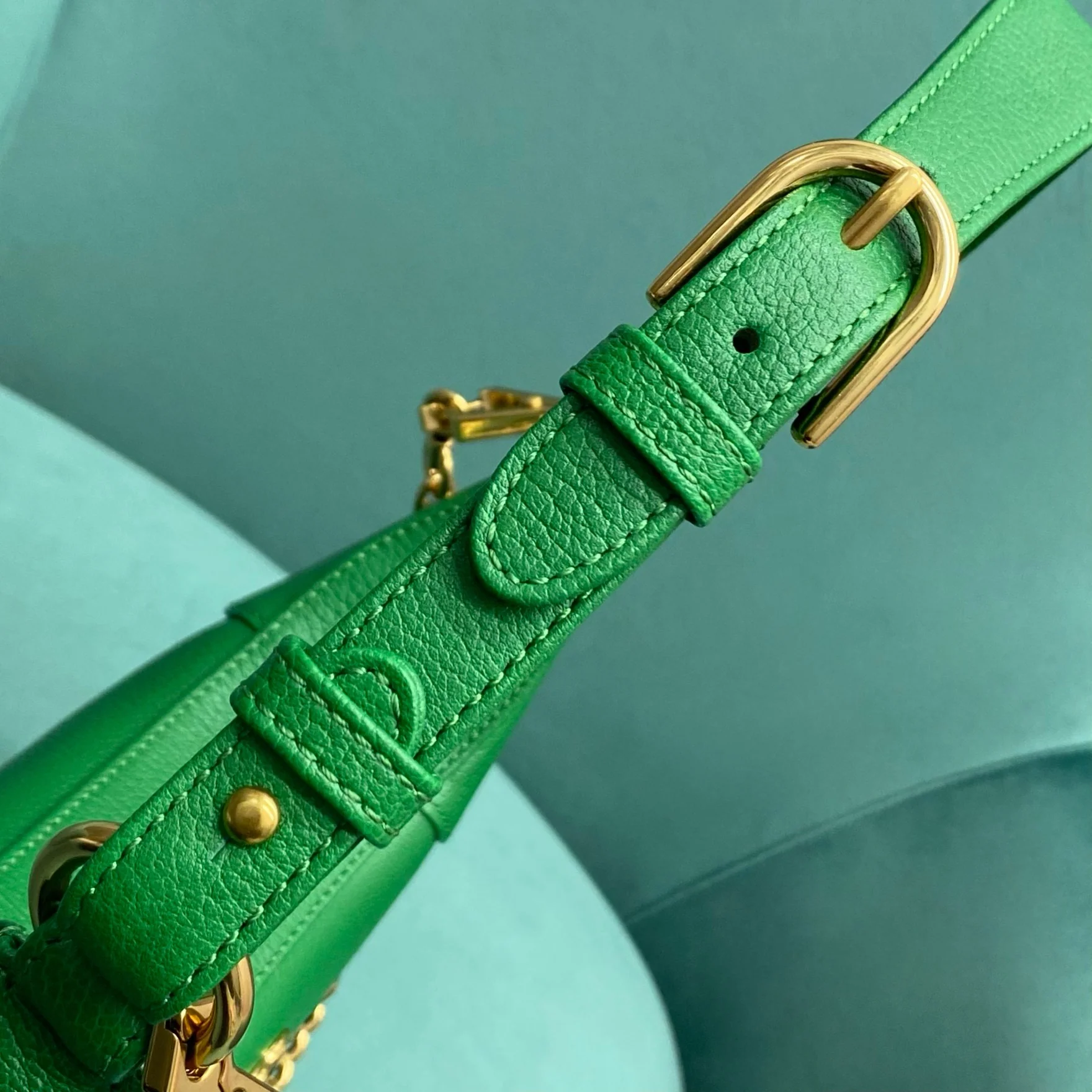 Сумка Gucci на цепочке через плечо - зеленая