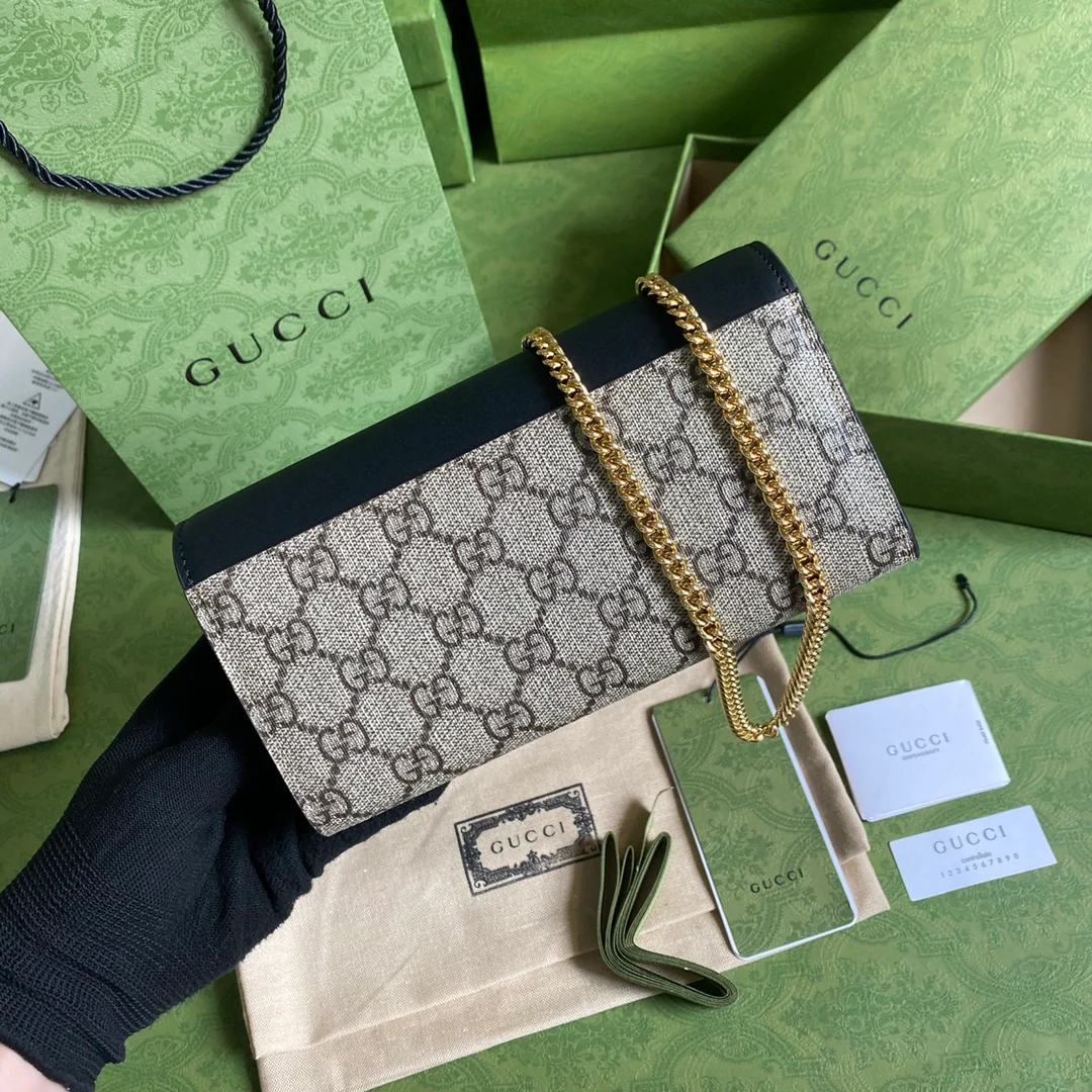 Сумка Gucci с цепочкой и замком - Длинный кошелек - 1 шт.