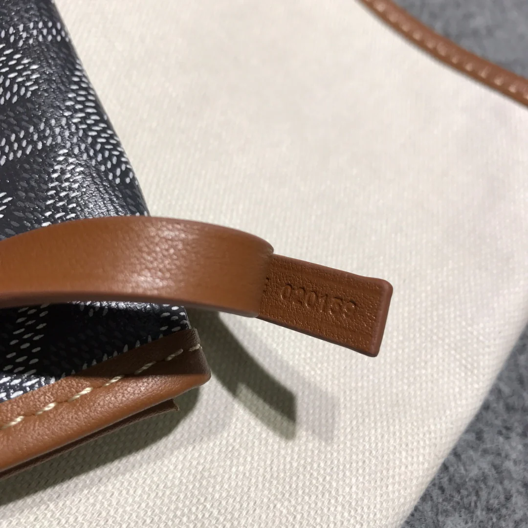 Гоярд-Сент-Луи-Пертюи-черный-2