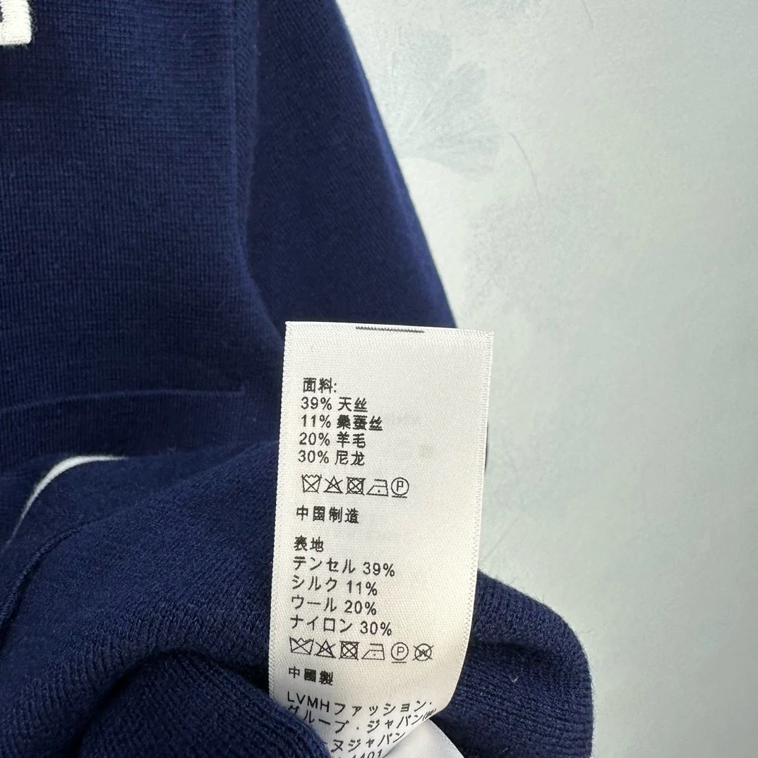 Новая трикотажная футболка-поло Celine с коротким рукавом, коллекция весна/лето 2024.