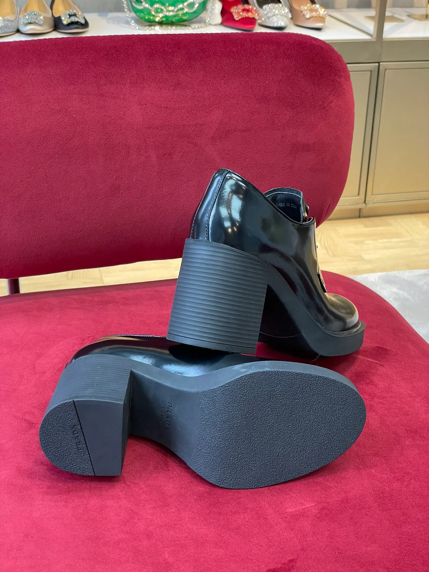 Лоферы Prada 2024 - черные