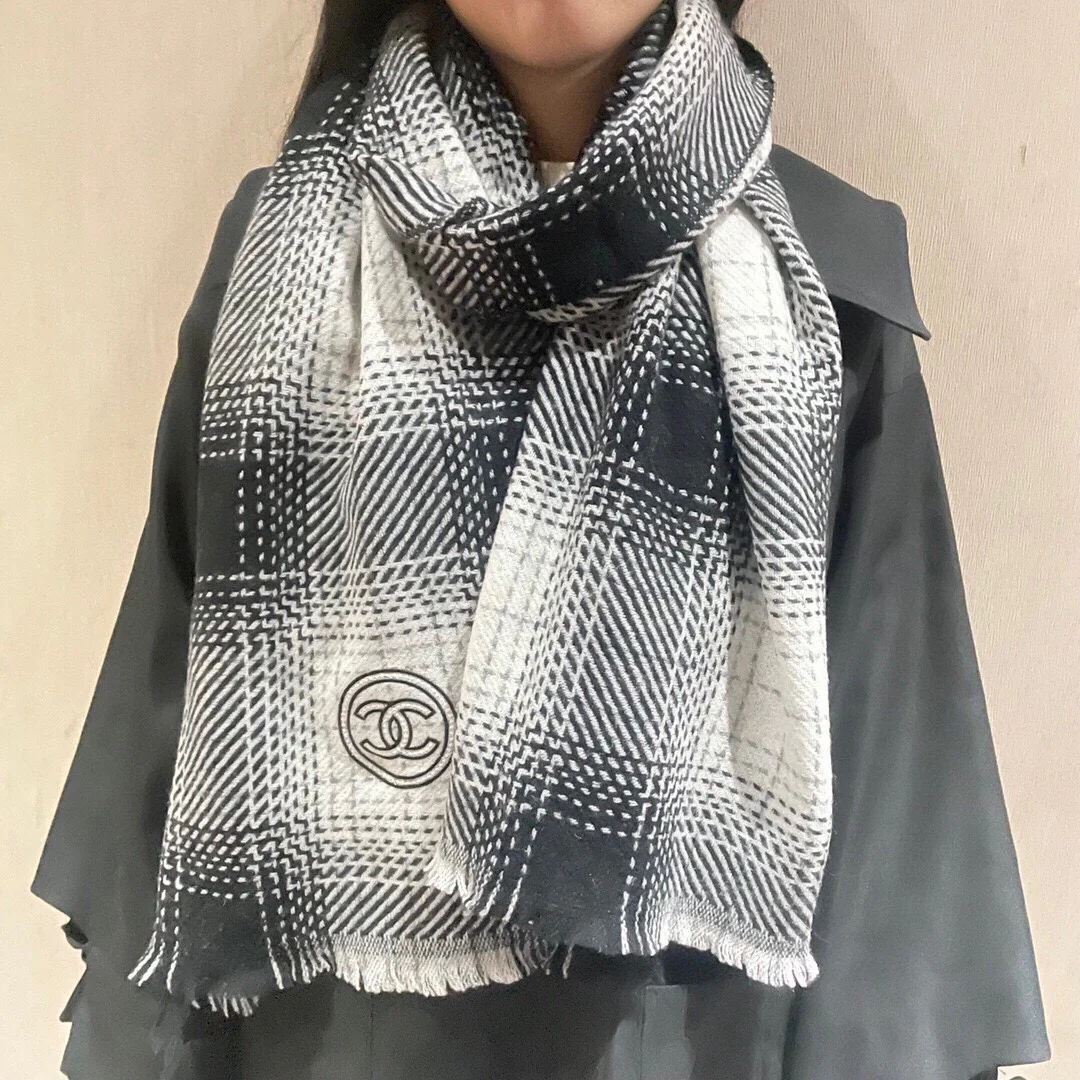 Шарф Chanel в клетку - 70 см - 200 см - 100% кашемир