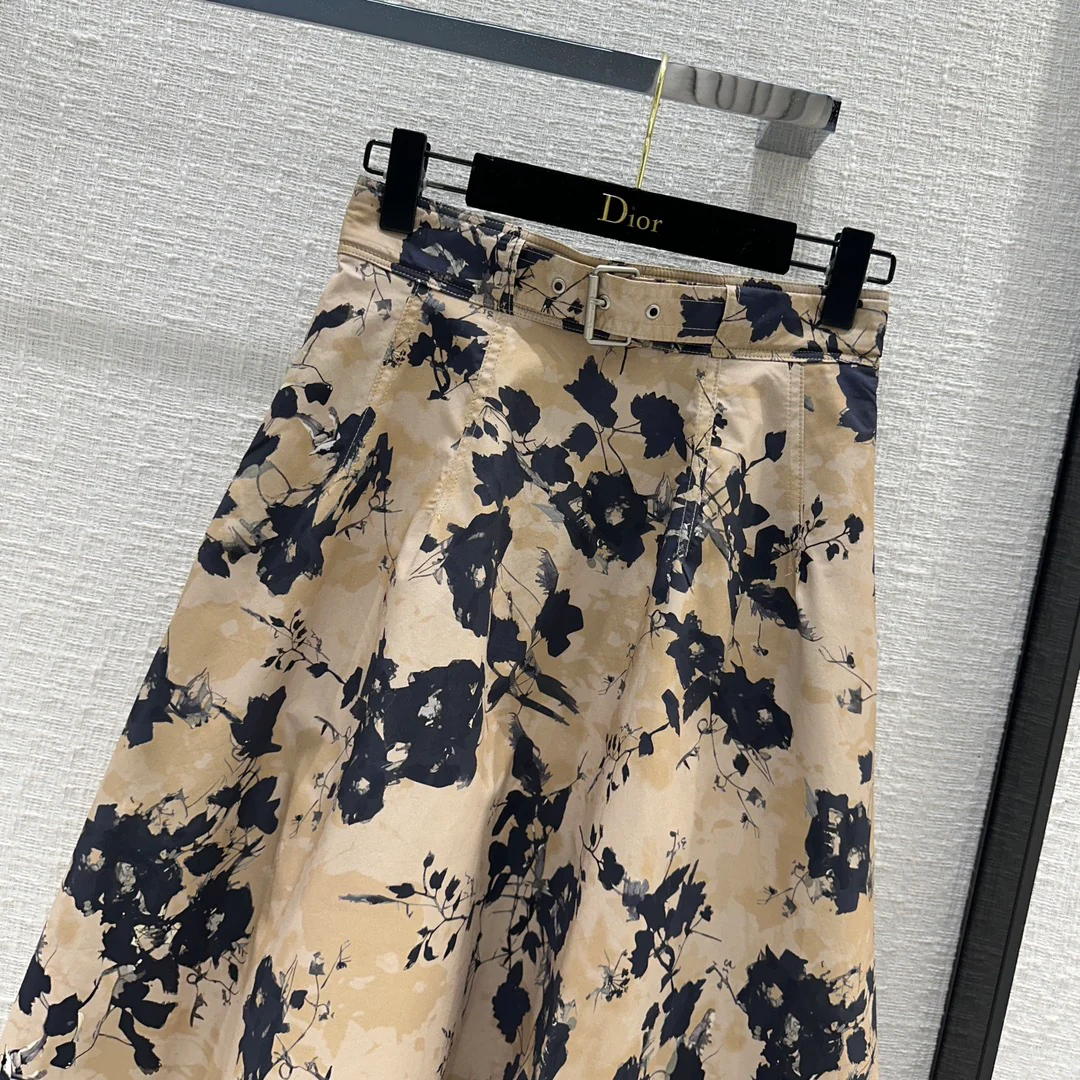 Dior 2403 - Новая черная юбка миди цвета хаки с цветочным принтом