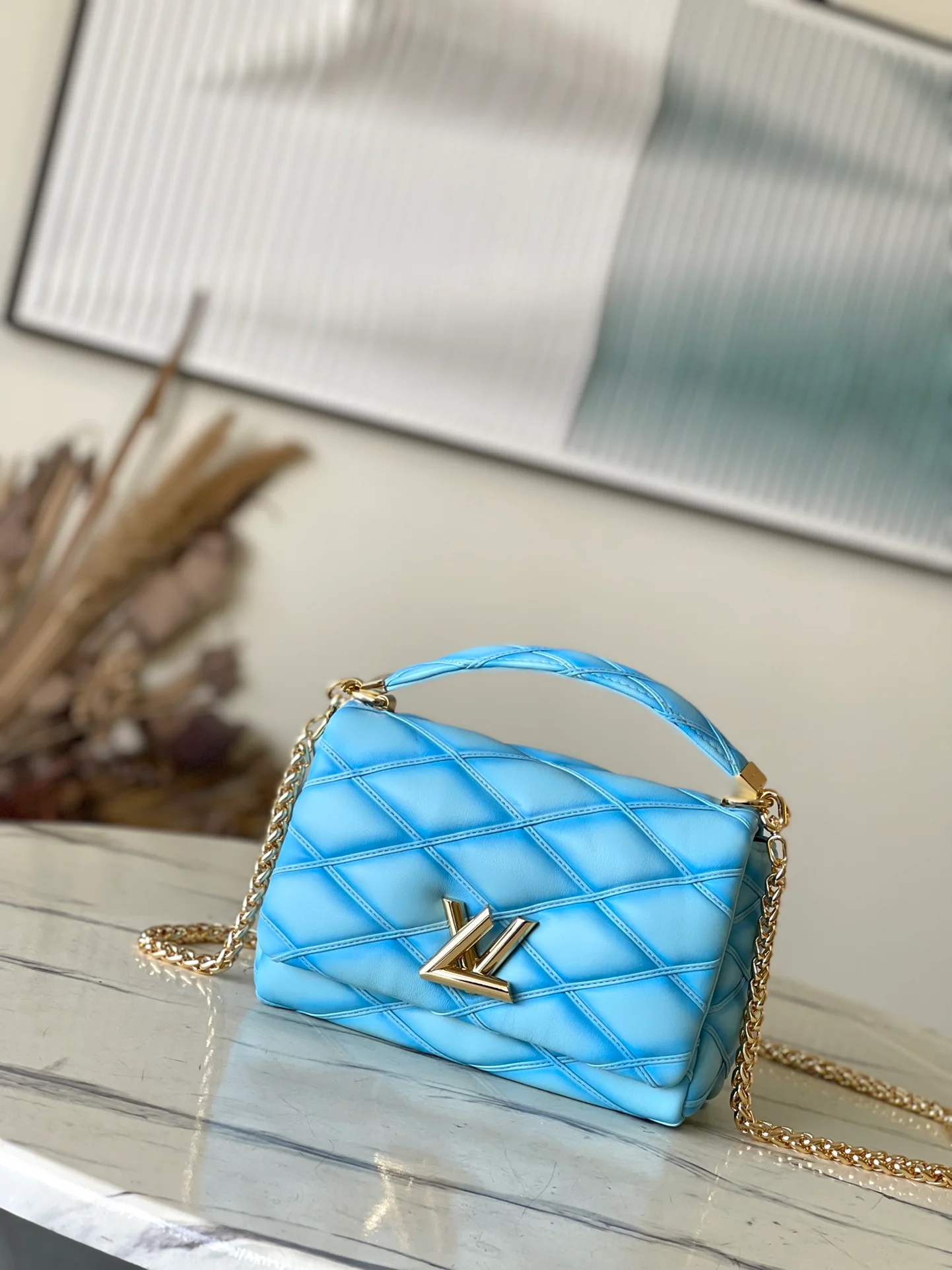m24185-LV-go-14-mm-Medium-Handbag/Crossbody Bag-Light Blue