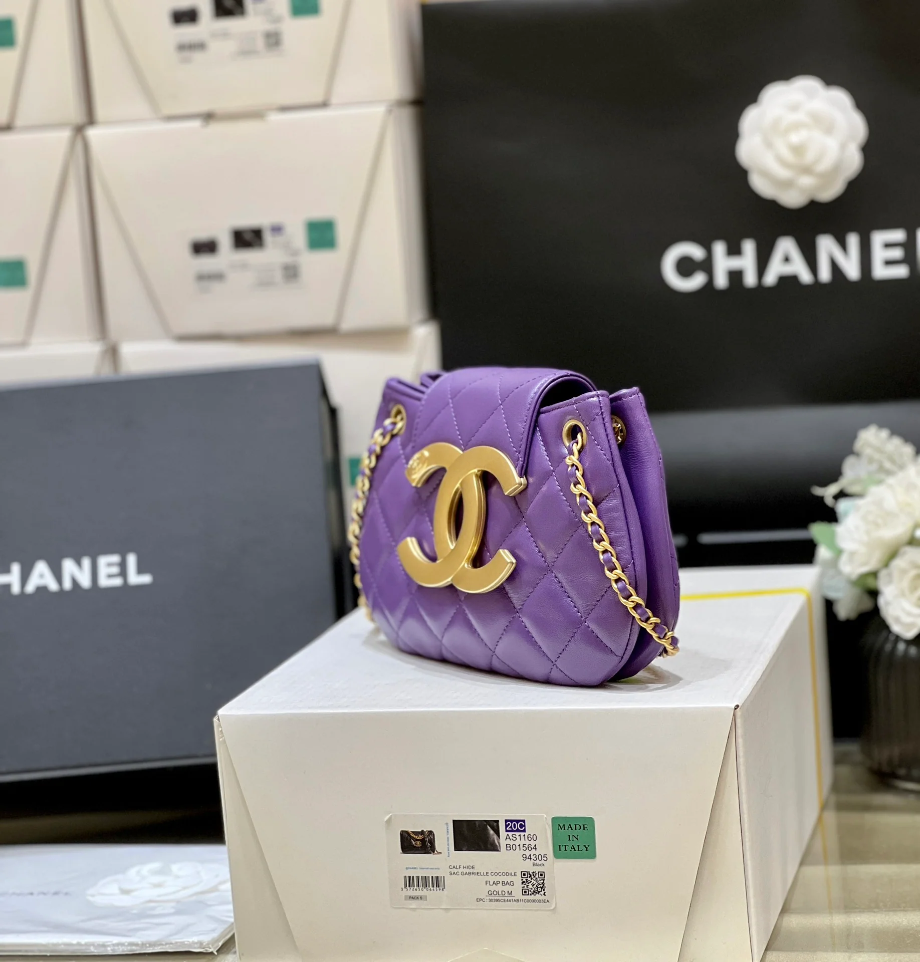 Новая коллекция Chanel ?Ранняя весна? — 24c — Большая ретро-сумка Double C — Мессенджер — Фиолетовая