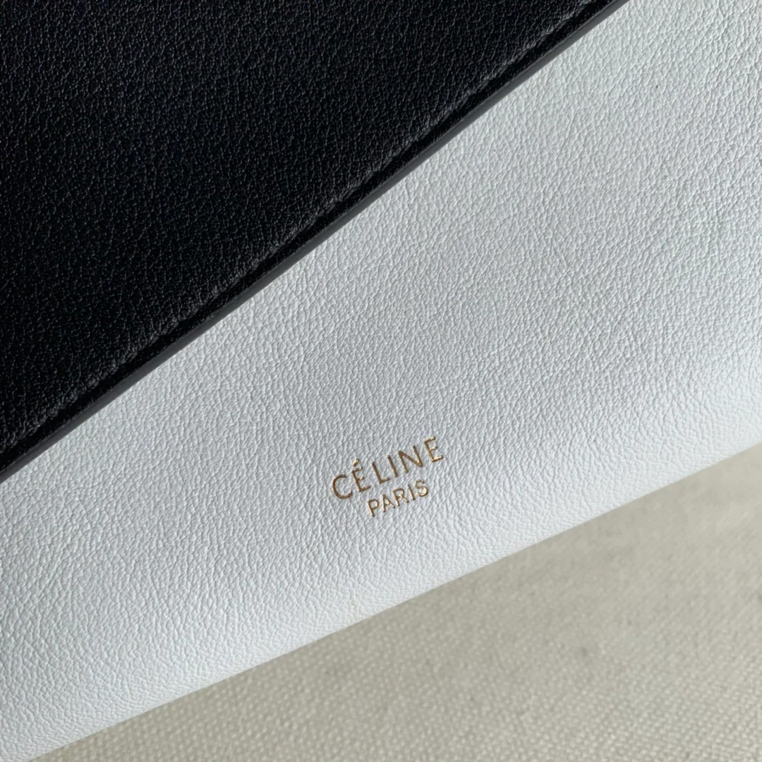 Черно-белый кошелек-книжка Celine