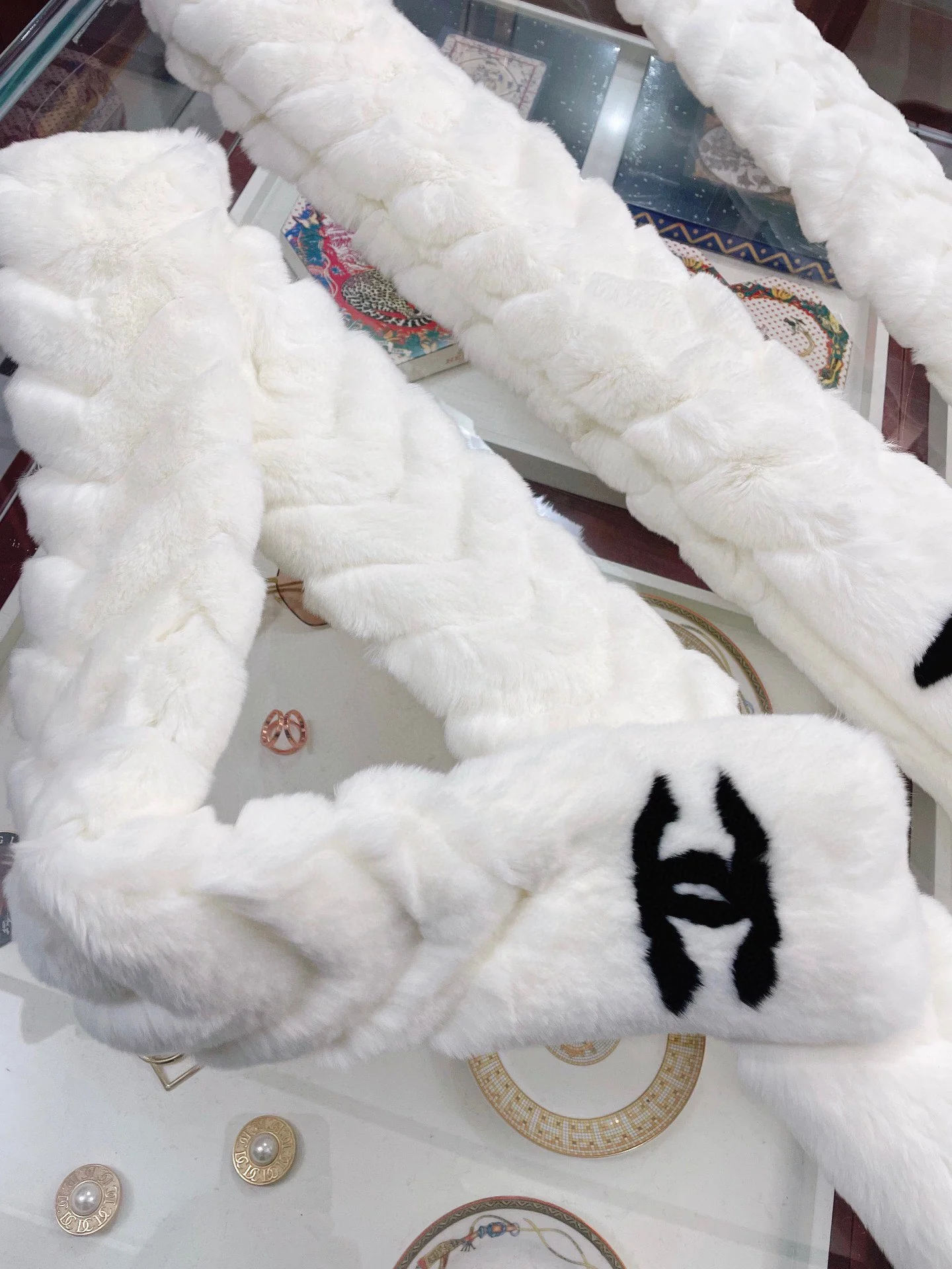 Меховой шарф Chanel - 20-120 см - Популярный стиль на сайте Xiaohongshu (Маленькая красная книжка)