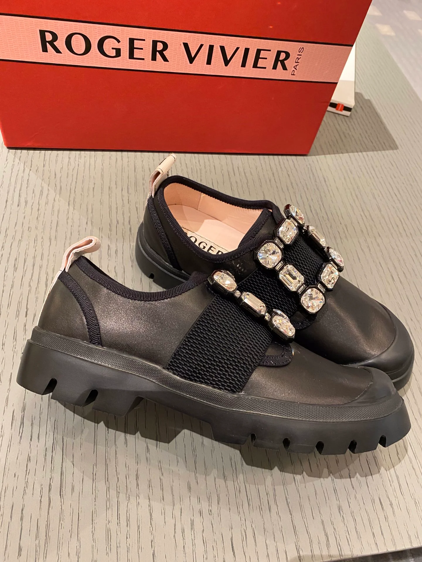 Кожаные лоферы с пряжками