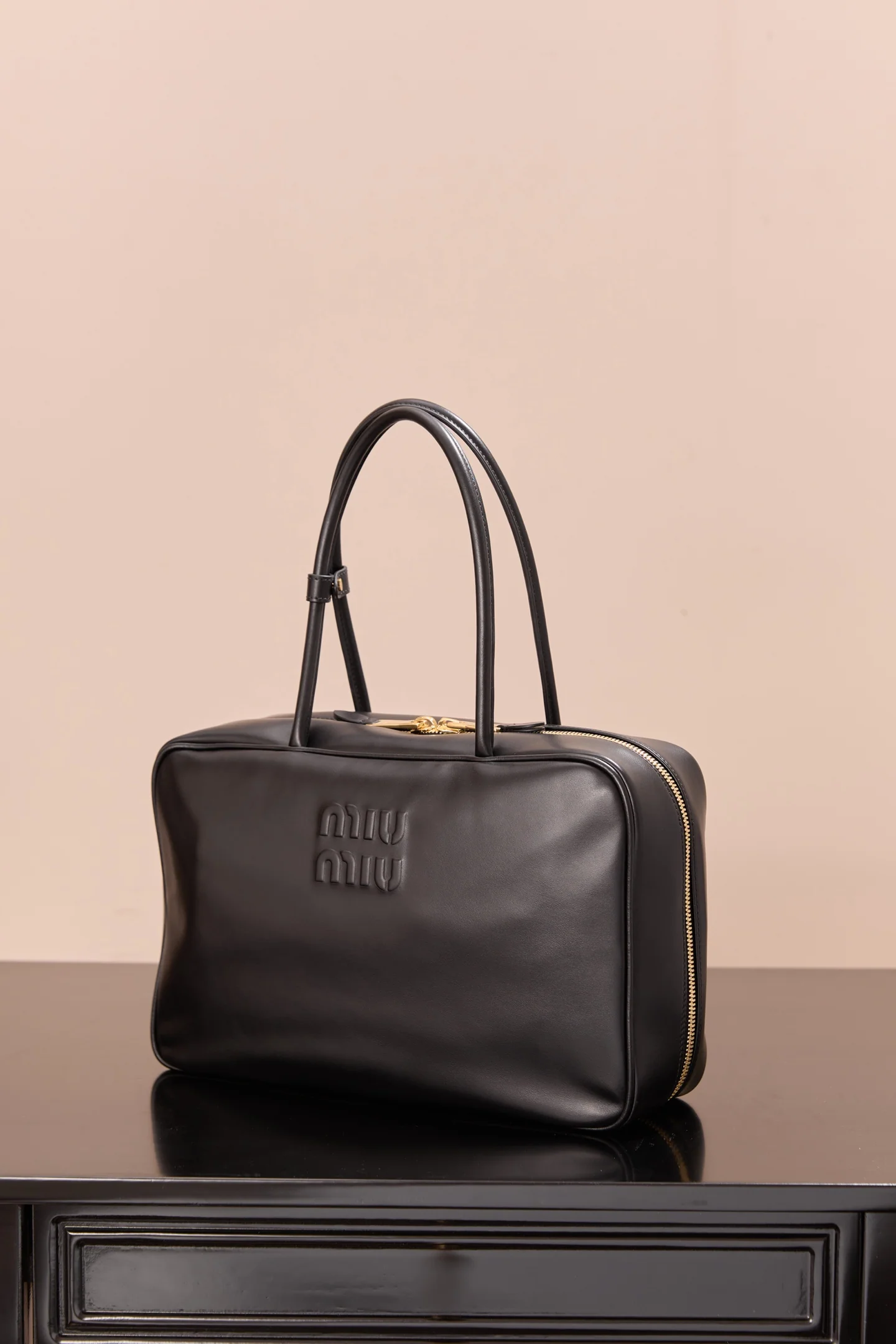 Miu Miu-5bb117m1300-????-Сумка-Большая-Черная кожа