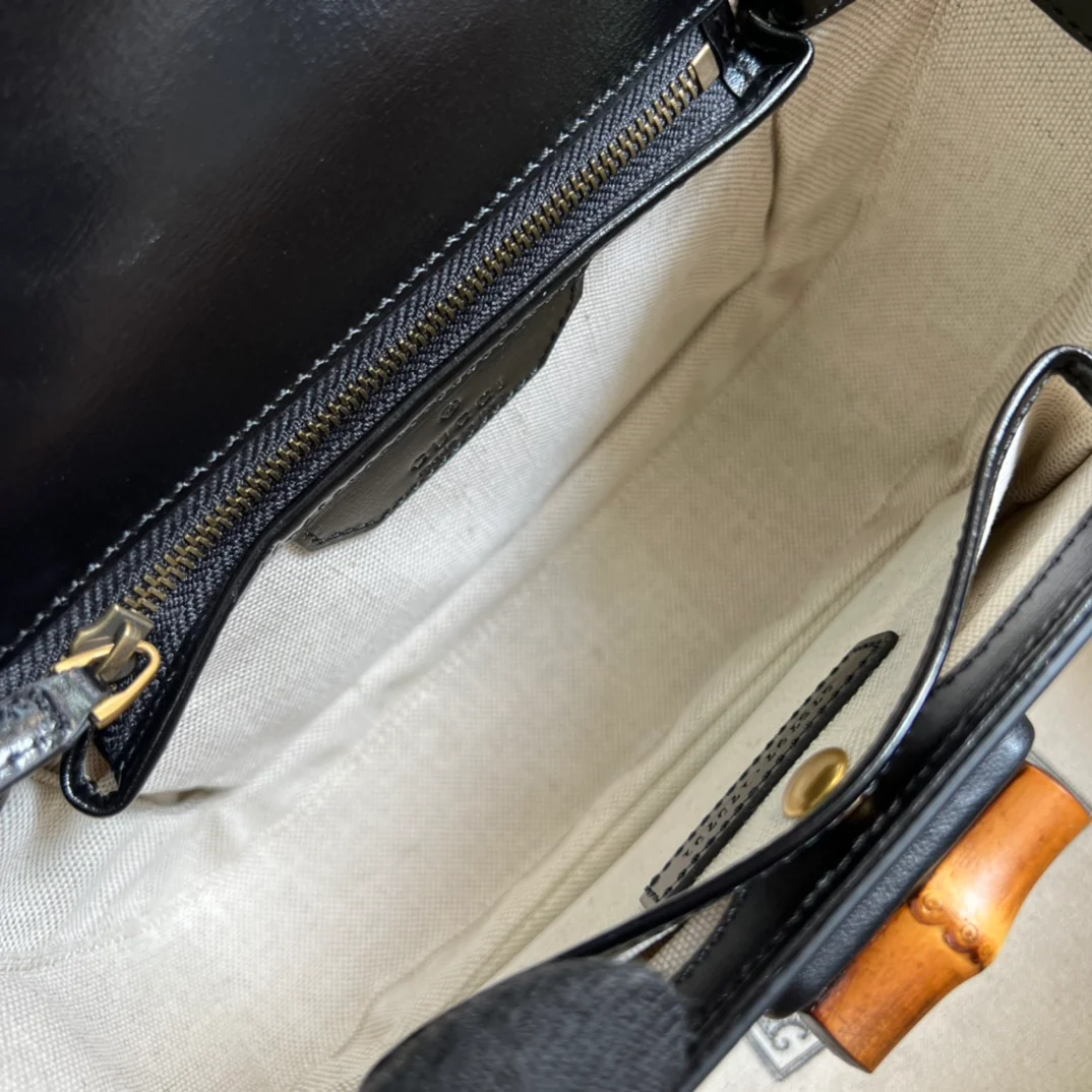 Сумка Gucci Bamboo Saddle Bag, маленькая, 21x15x7 см, 3 шт.