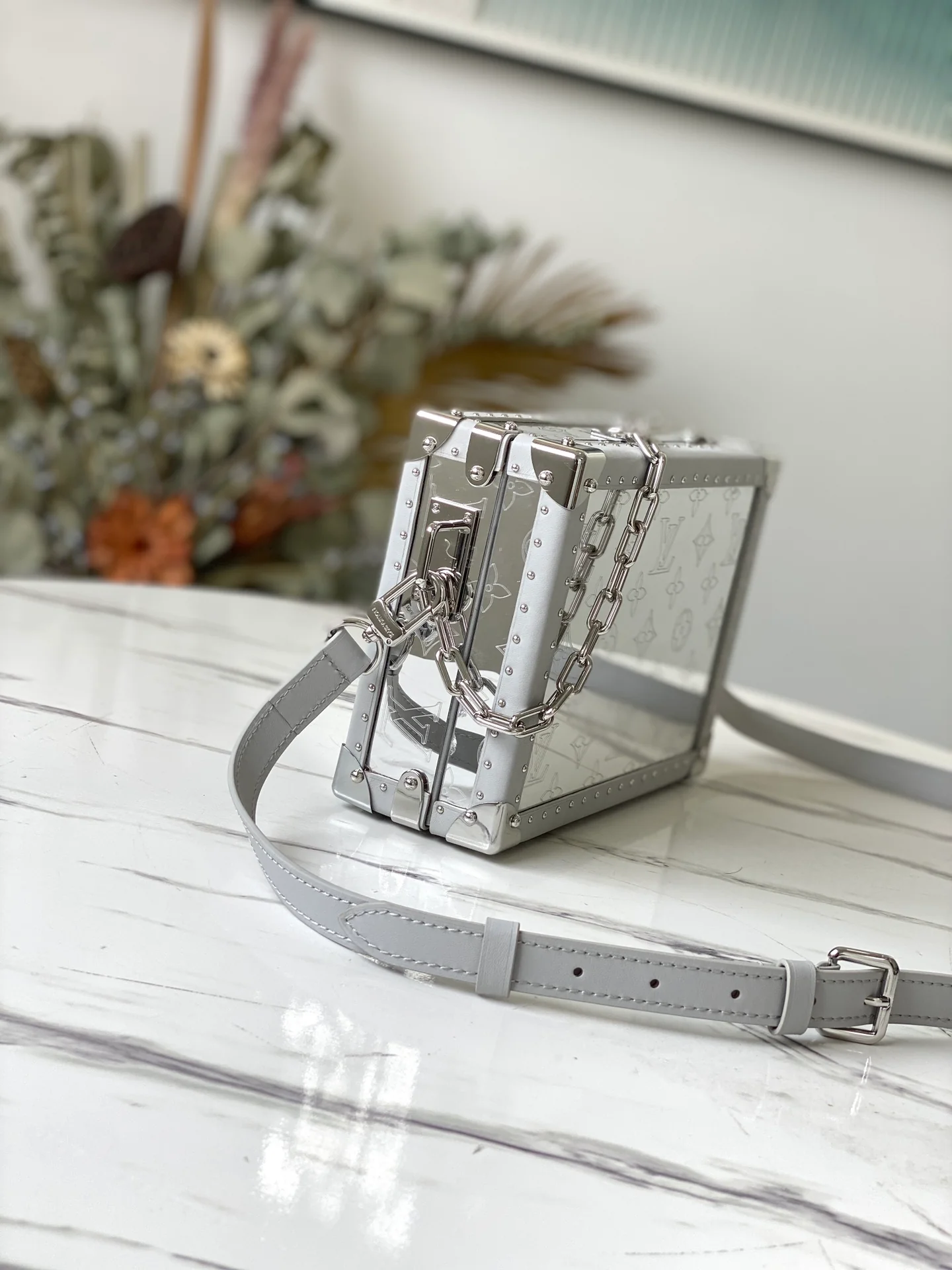 lv-m20233-Сумка-коробка для зеркал