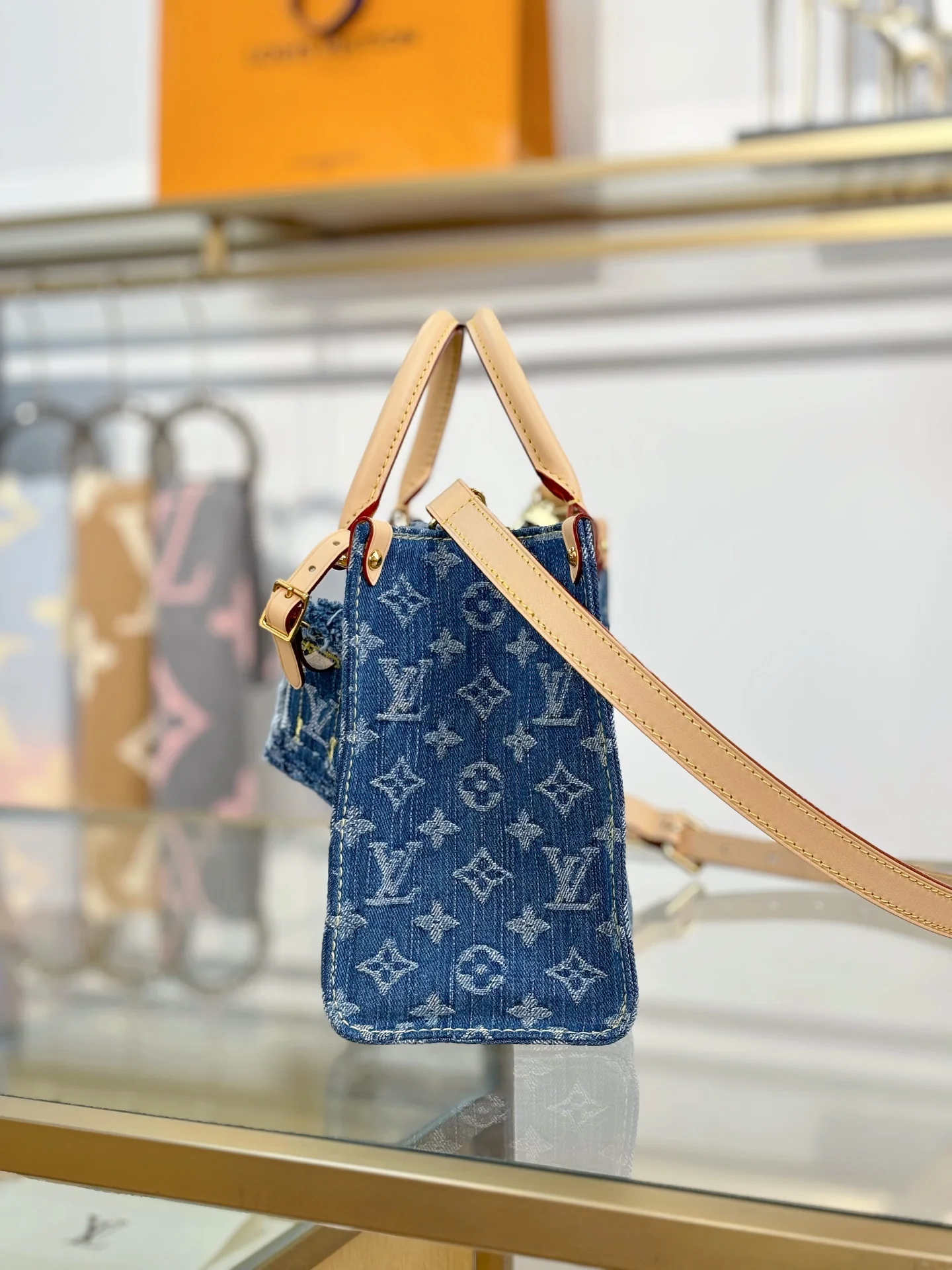 LV-m14633-onthego handbag-small-denim blue