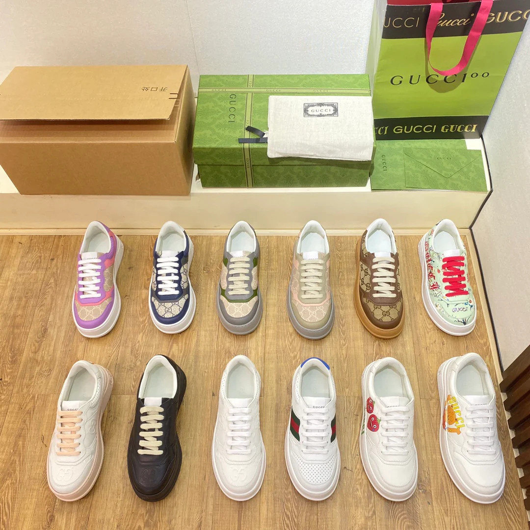 Белые кроссовки на платформе Gucci — модель унисекс — изображение из коллекции