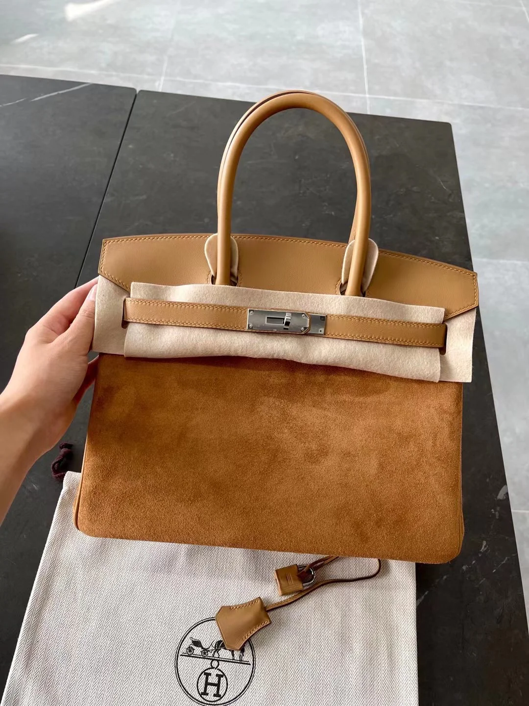 Сумка Hermes Birkin 30 из замши цвета 