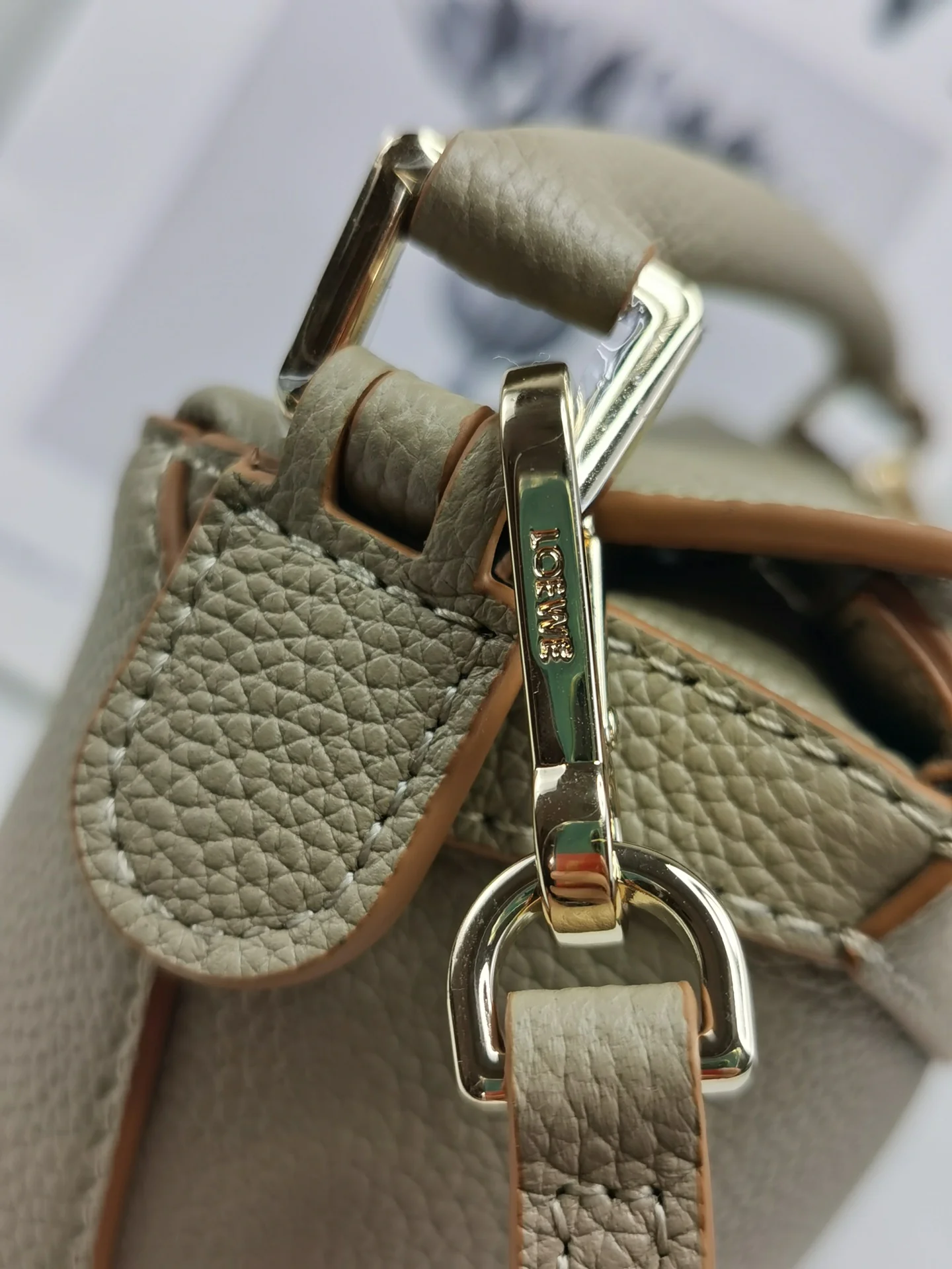 Loewe Puzzle, мини-версия из телячьей кожи, 1 шт.