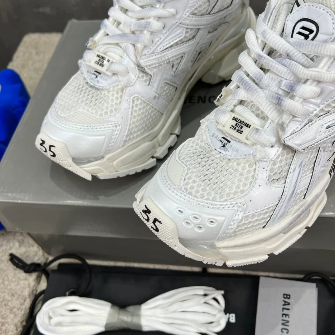 Кроссовки Balenciaga Runner - унисекс - белые