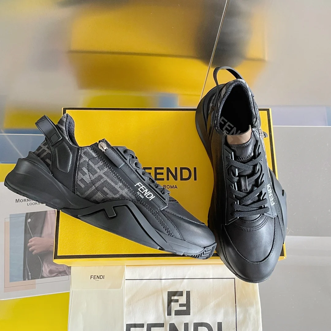 Fendi - Повседневные кроссовки - Черный монограммный дизайн