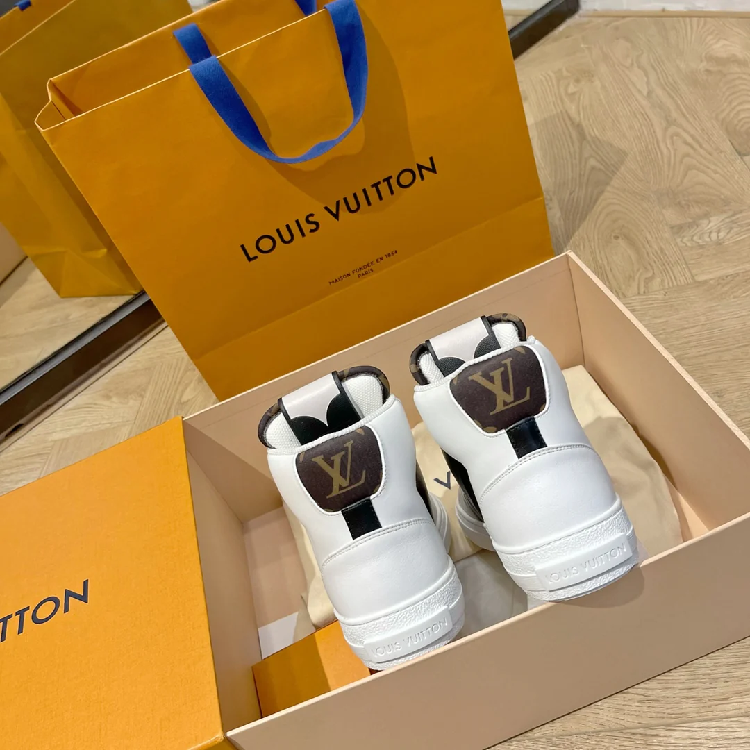 Обувь LV - LV Trainer - высокие - спортивная/повседневная обувь - серо-белый вариант