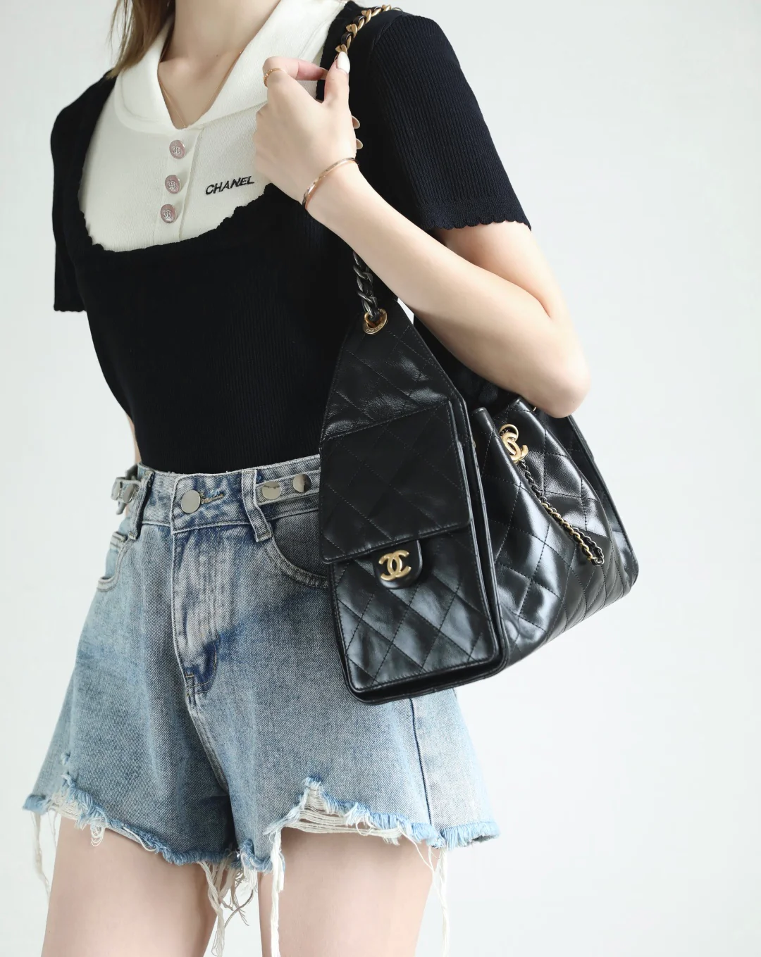 Chanel - ??? - Черный с цепочкой 