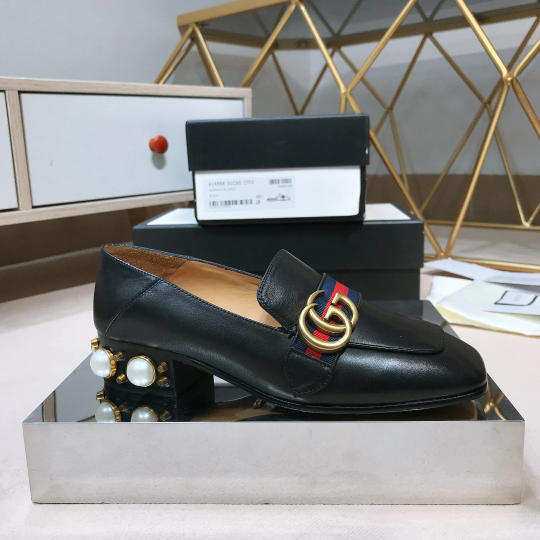 Туфли Gucci в стиле афро - на низком каблуке