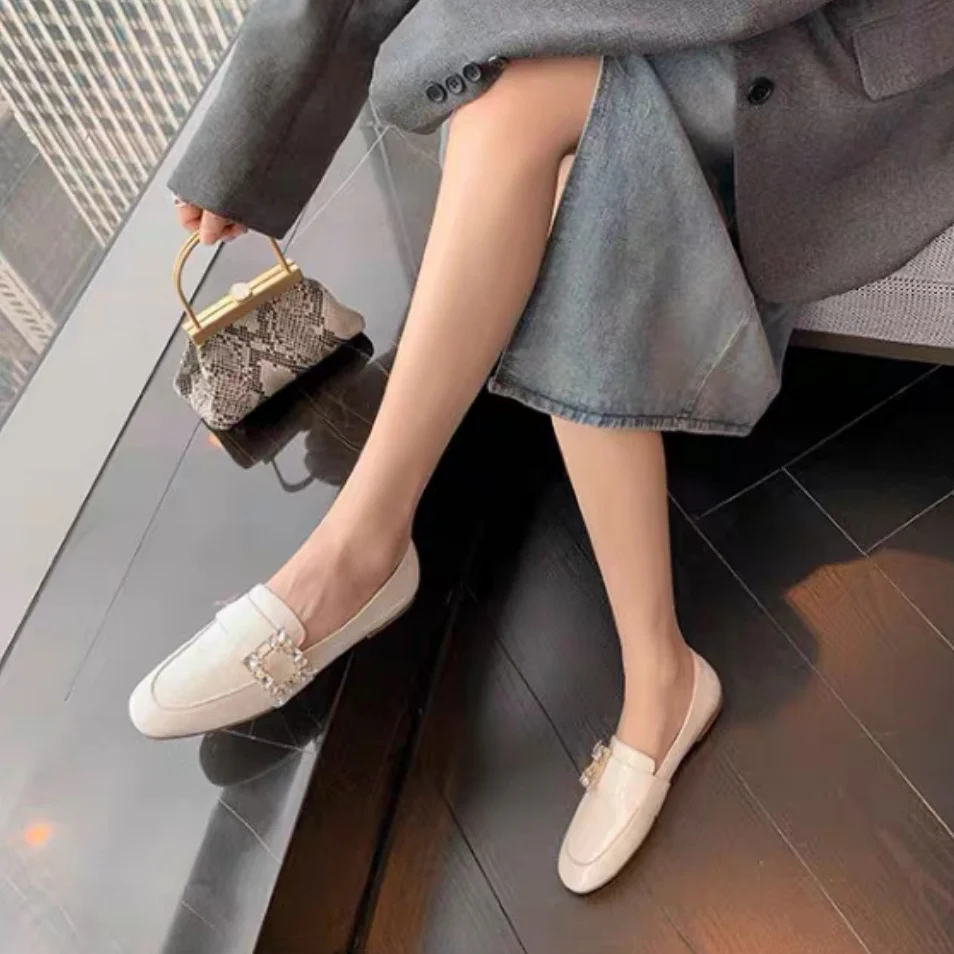 Обувь RV - Лоферы ?Версаль? с ромбовидной пряжкой - белые