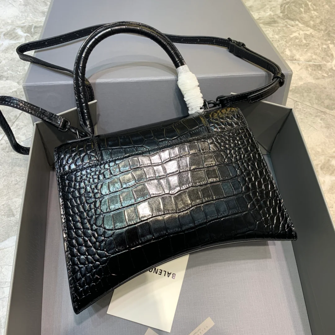 Сумка Balenciaga Hourglass, новая, средний размер, черная с пряжкой из кожи аллигатора.