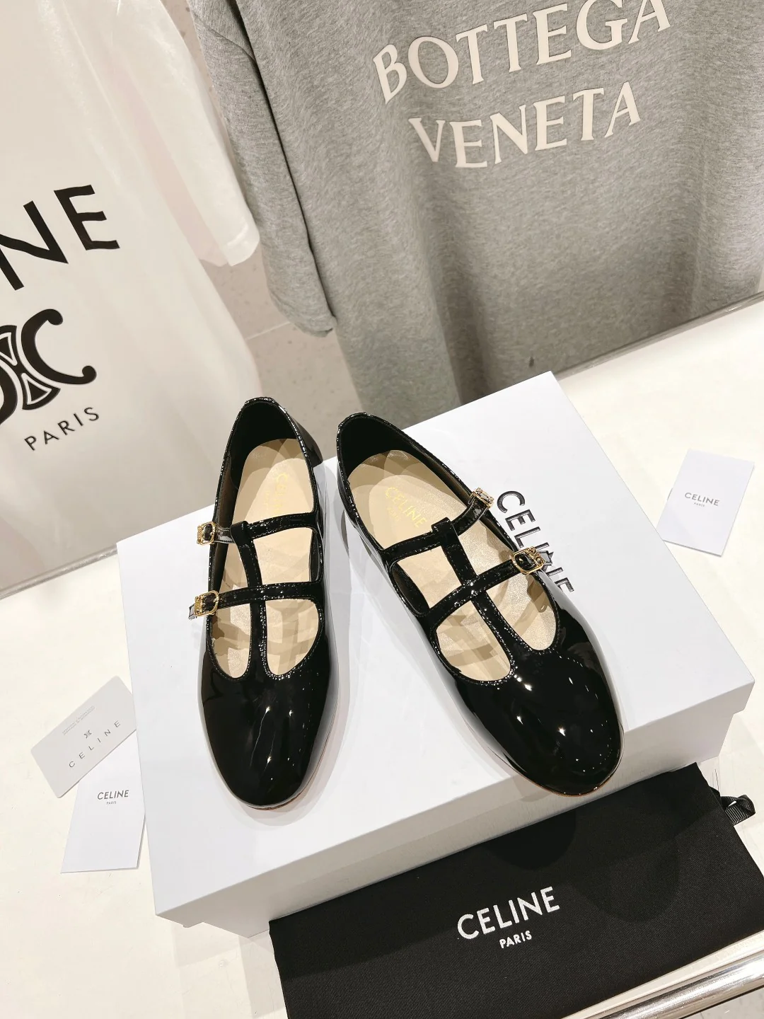 Новинка сезона весна/лето 2023 от Celine - Балетки Мэри Джейн - Черные