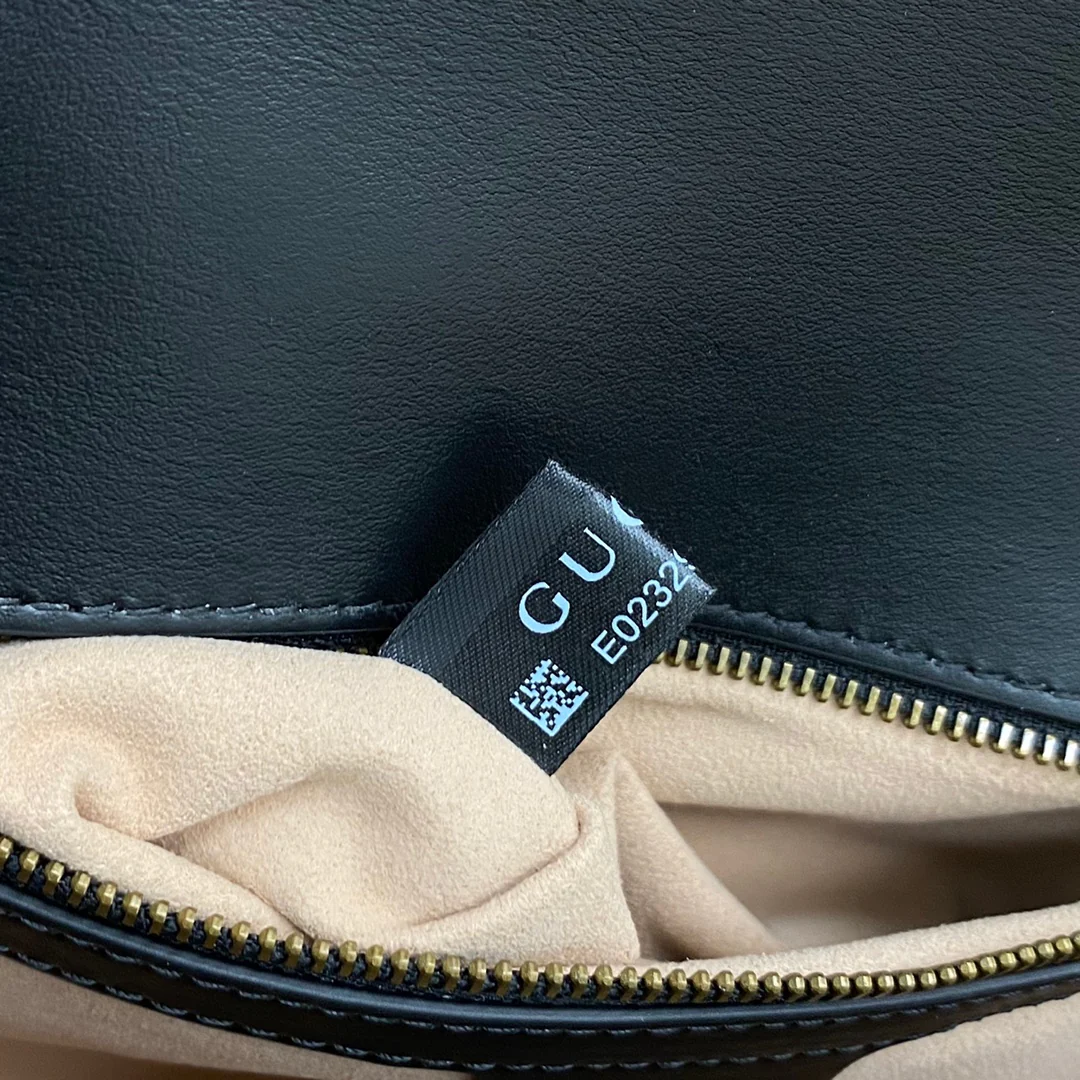 Gucci Marmont Black Medium 26cm - 26-7-5cm