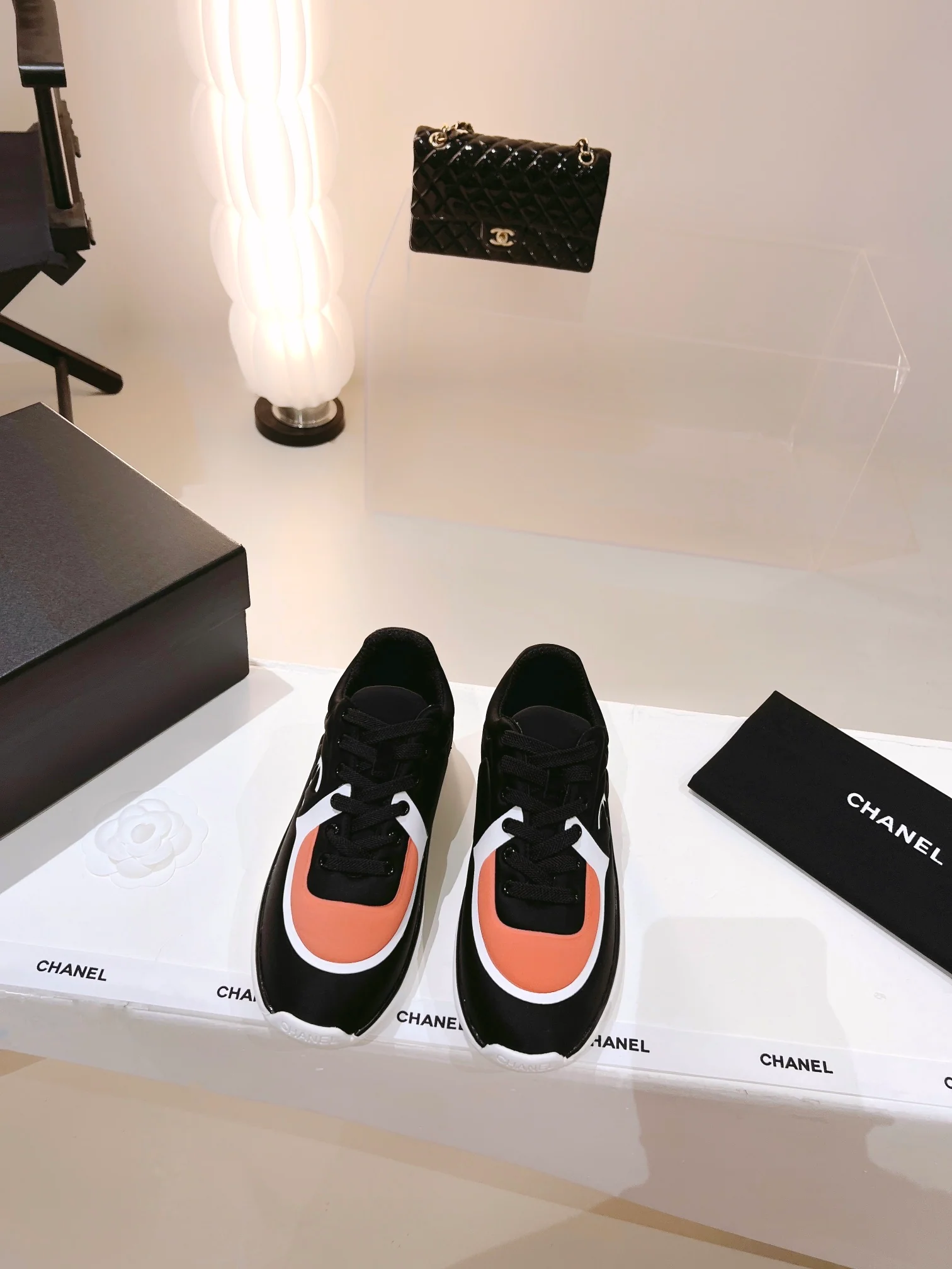 Chanel - Спортивные повседневные туфли - Черно-розовые