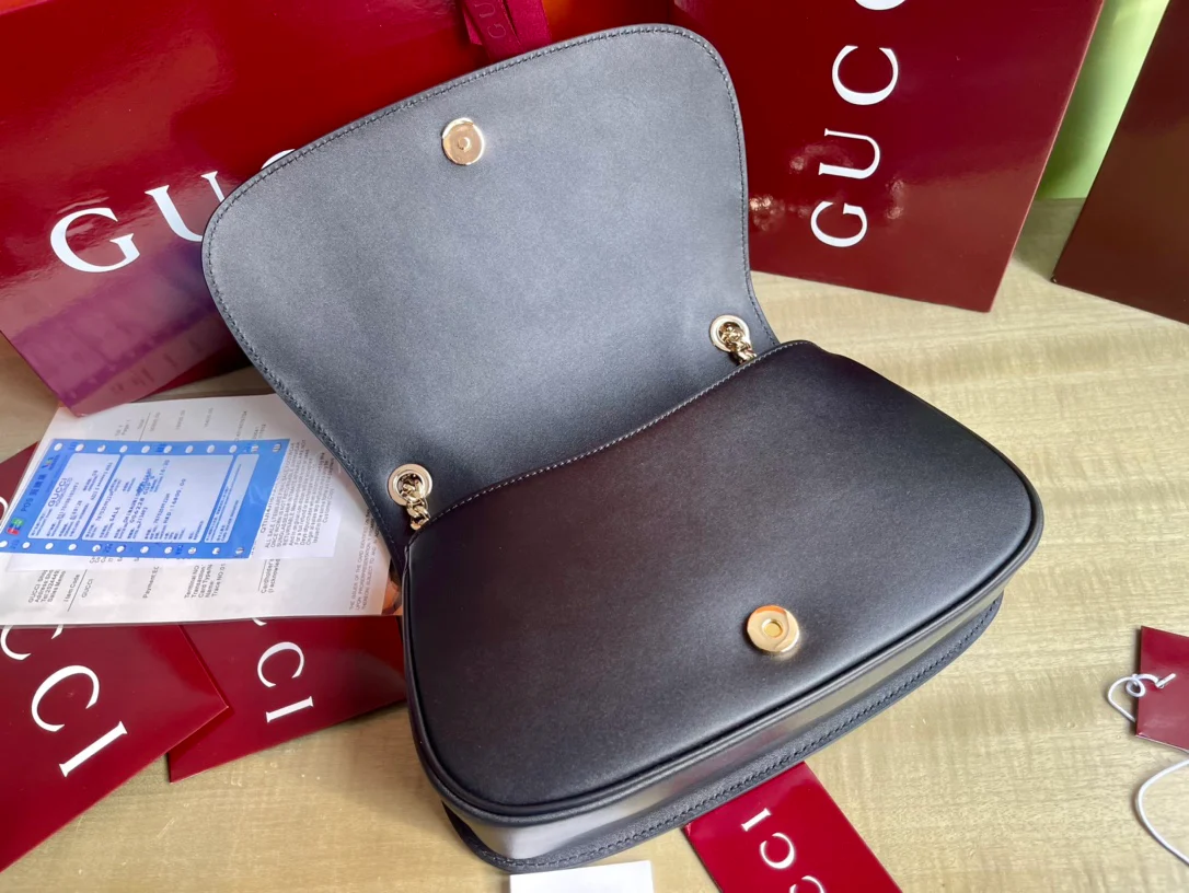 Ремешок на плечо Gucci 2025 из черной кожи с золотой цепочкой - синий