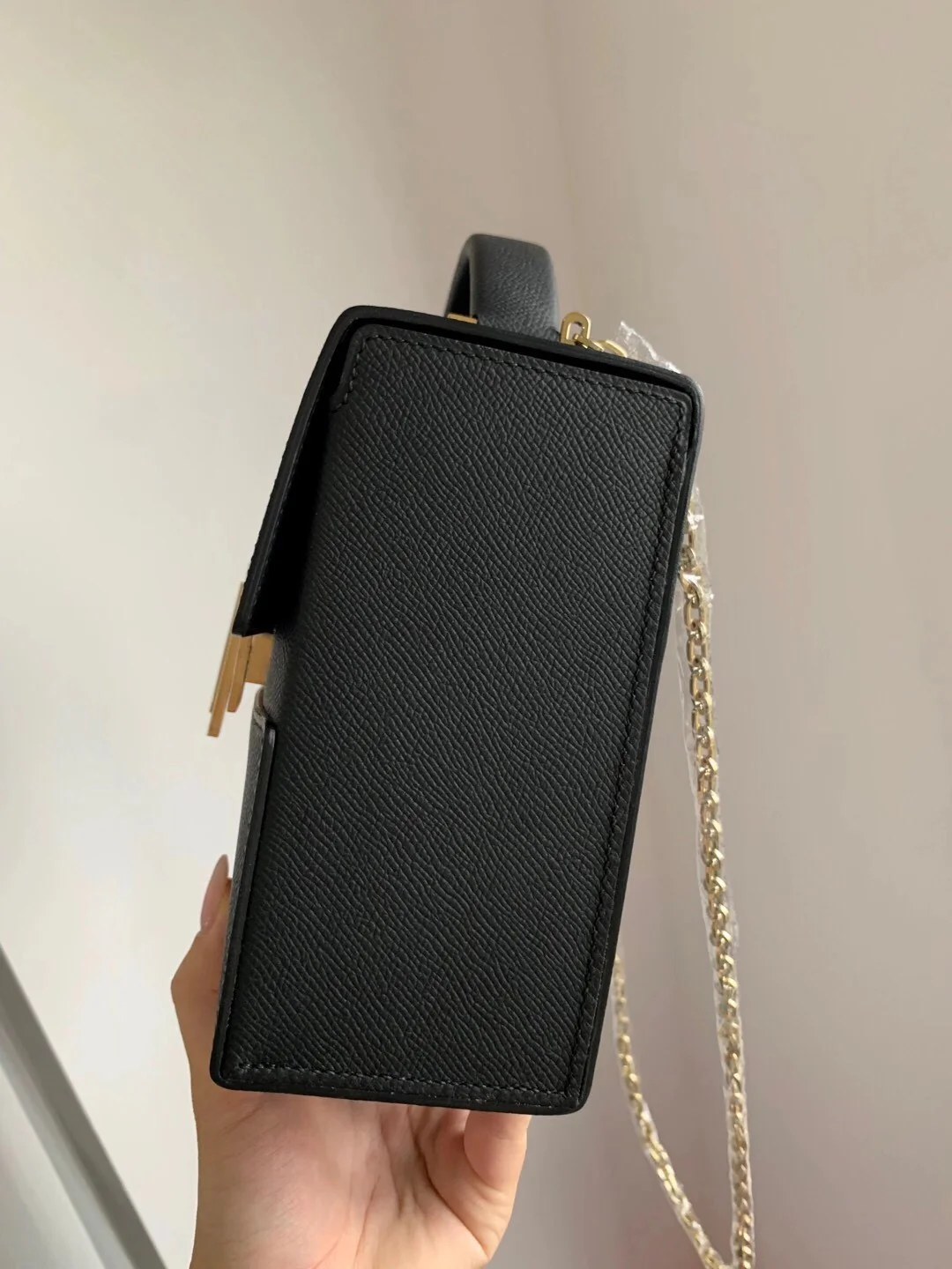 Hermes Cinhetic 24-Epsom Black with Light Gold buckle