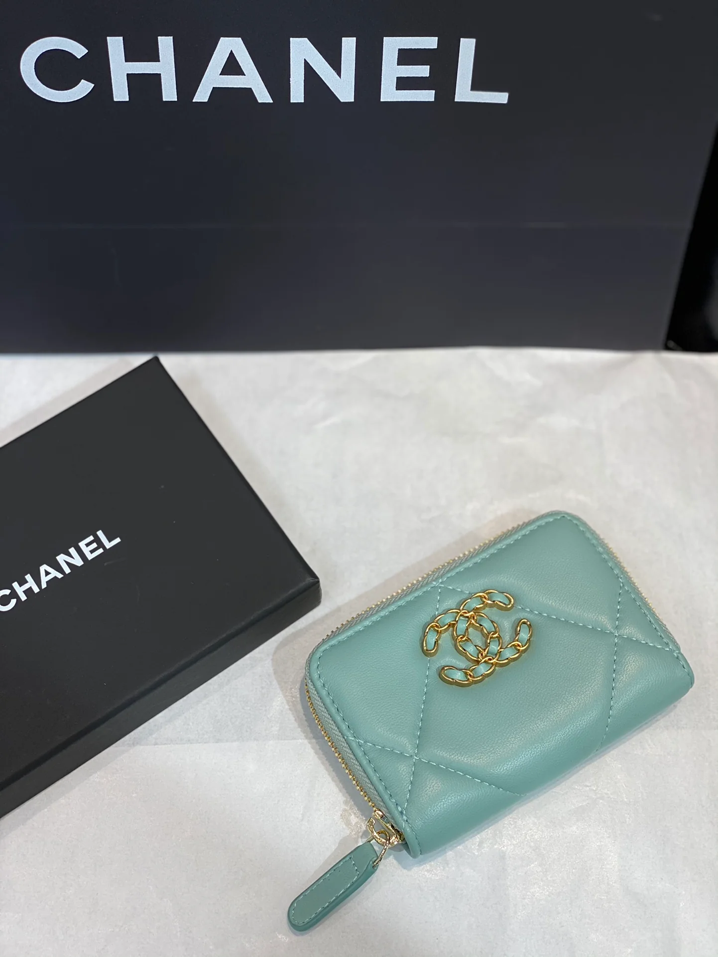 Chanel-19系列 大菱格拉链卡包 蓝色