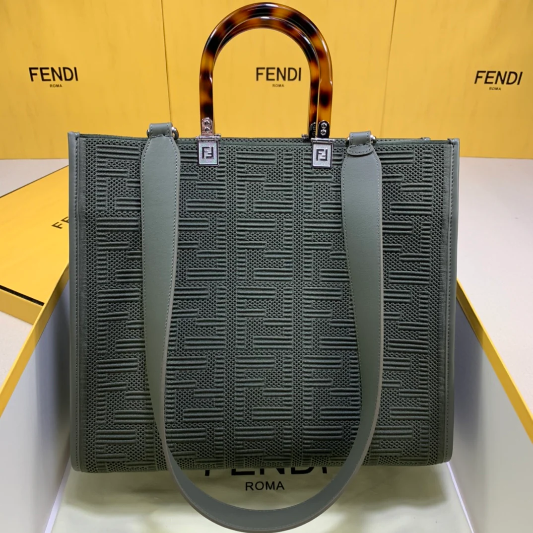 Сумка-тоут Fendi Sunshine Medium серо-зеленого цвета из сетчатой ??ткани