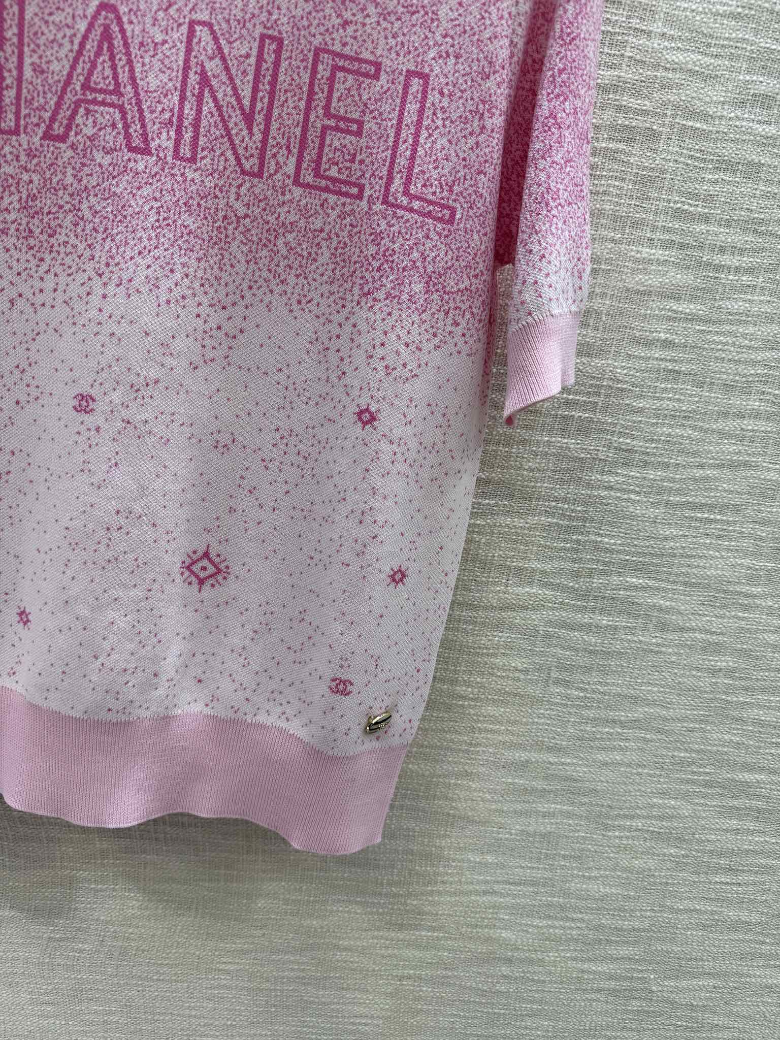 Chanel - 2403 - Градиентный трикотаж с коротким рукавом