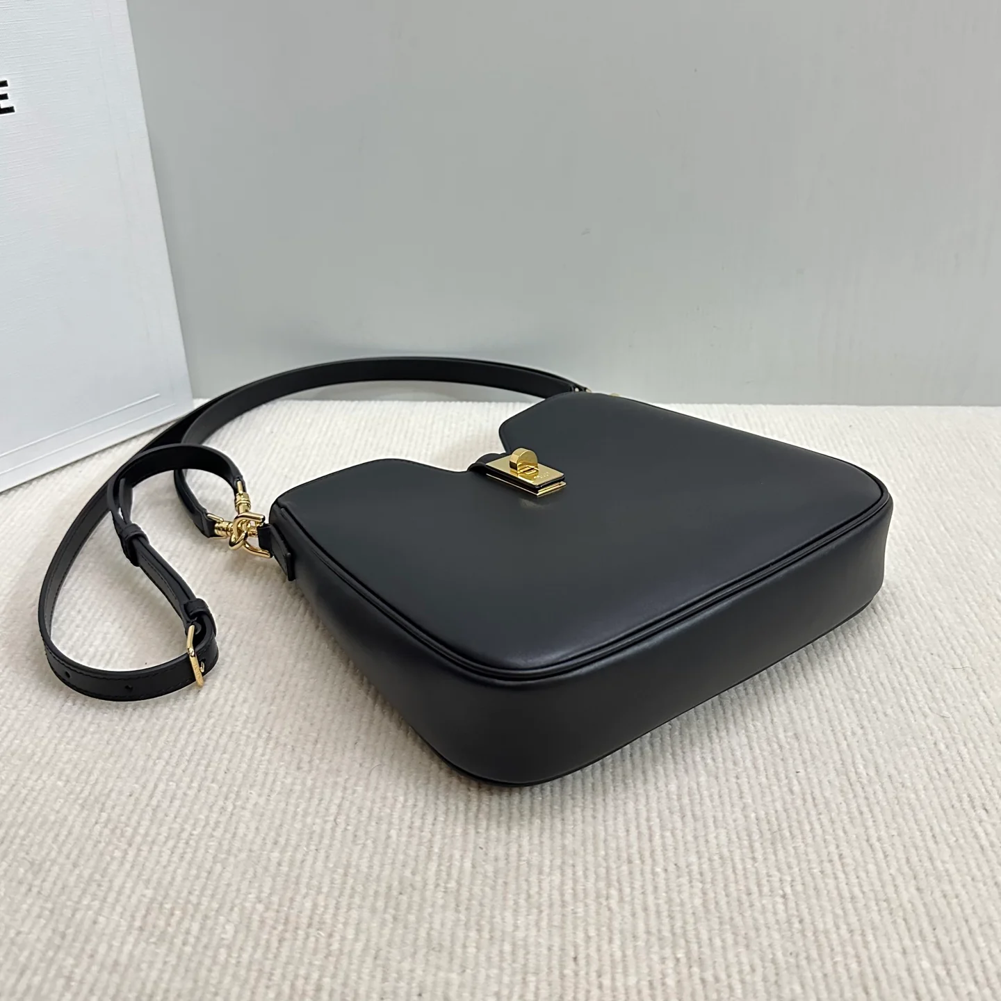 Селин Камиль 16, мягкая, маленькая, черная