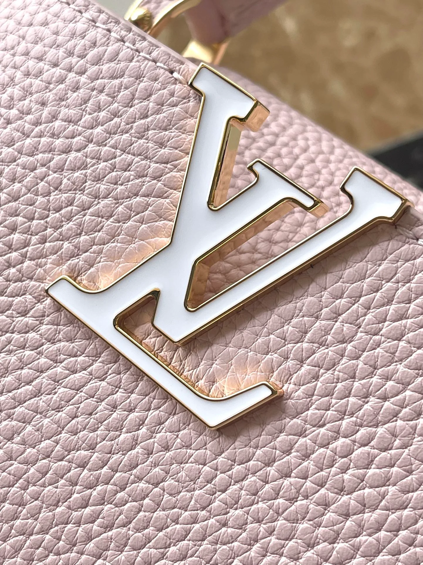 m23199-LV-capucines-mini-handbag/crossbody bag-pink