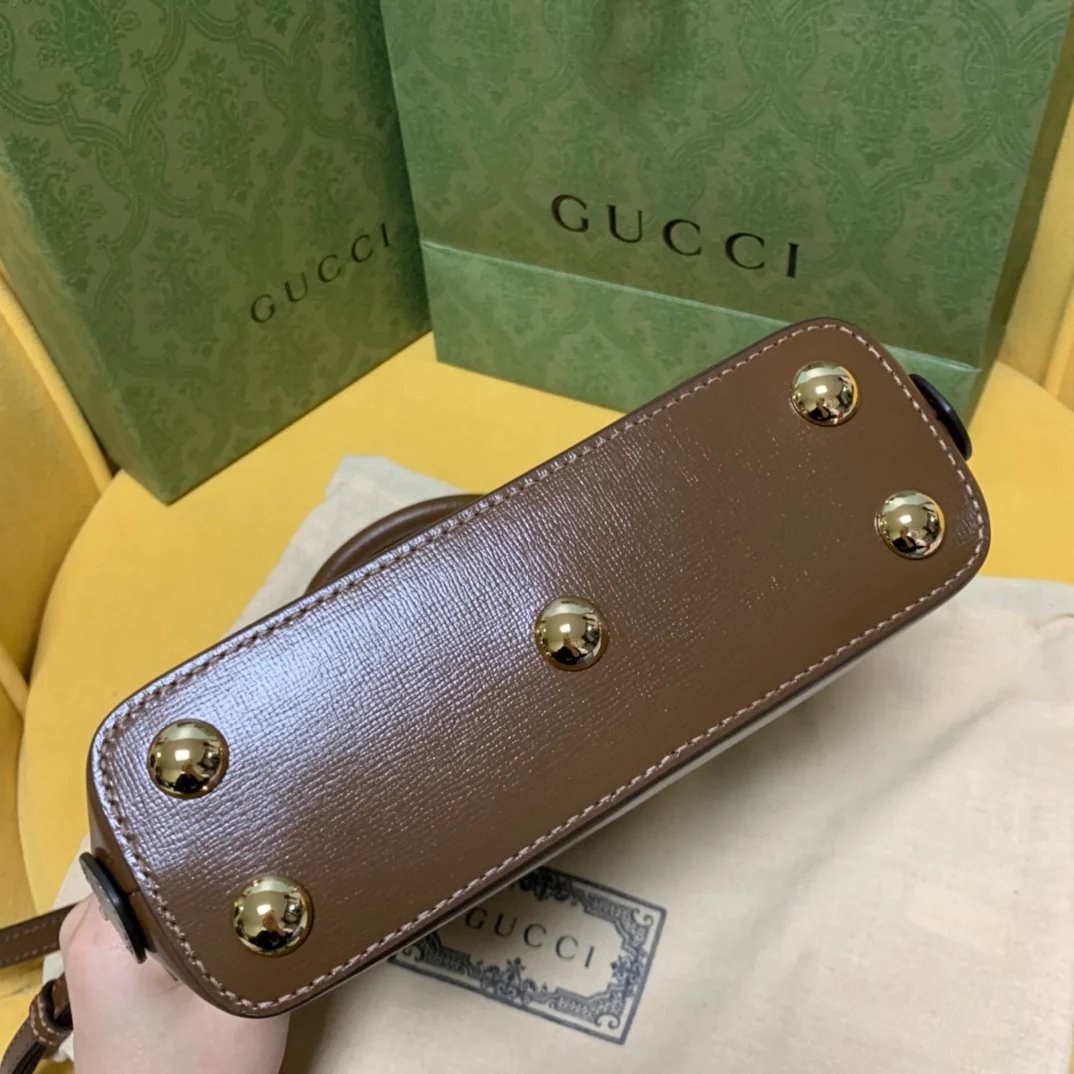 Gucci-1955迷你贝壳包