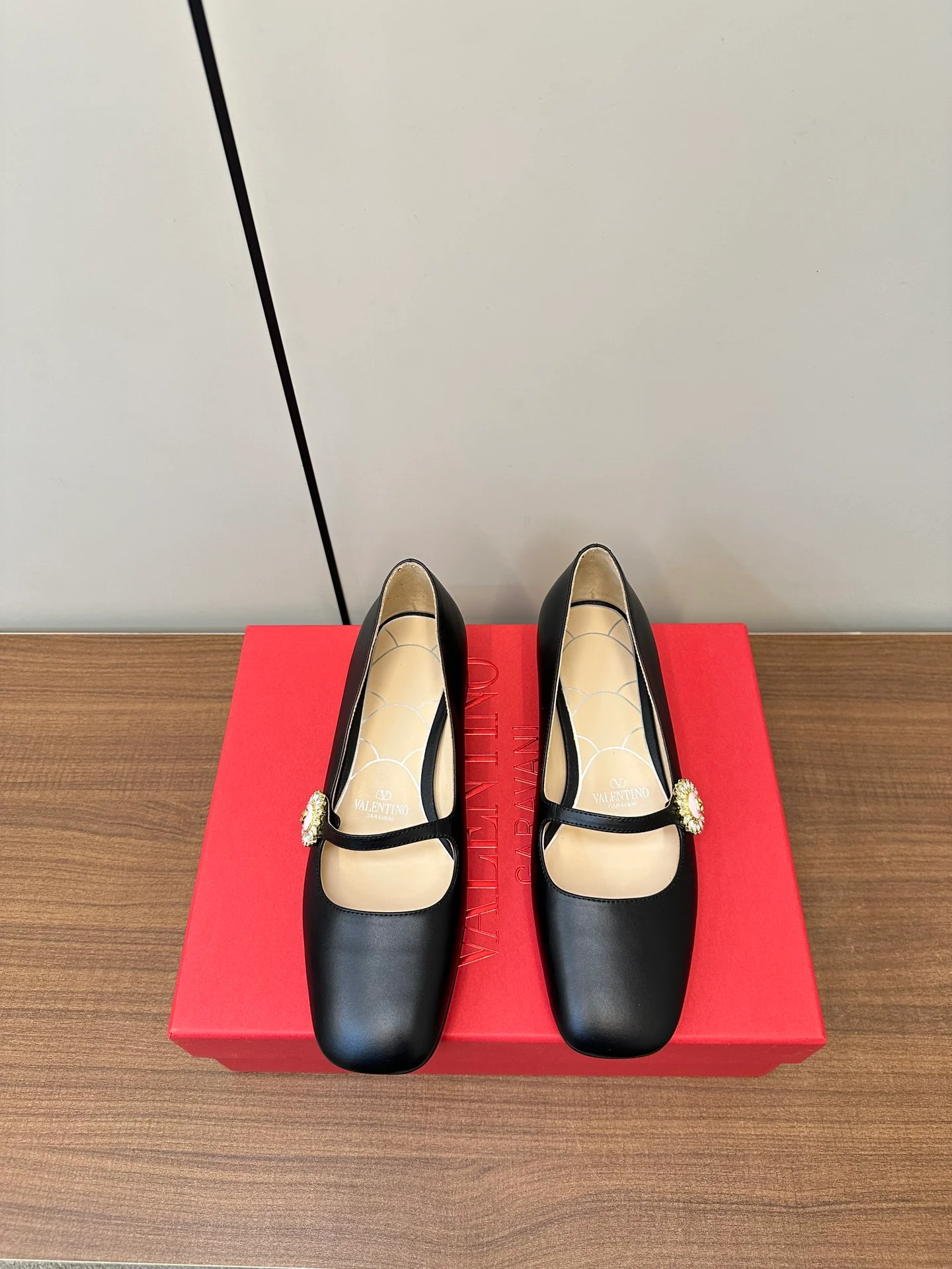 Valentino - 2024 - Балетки - Черные