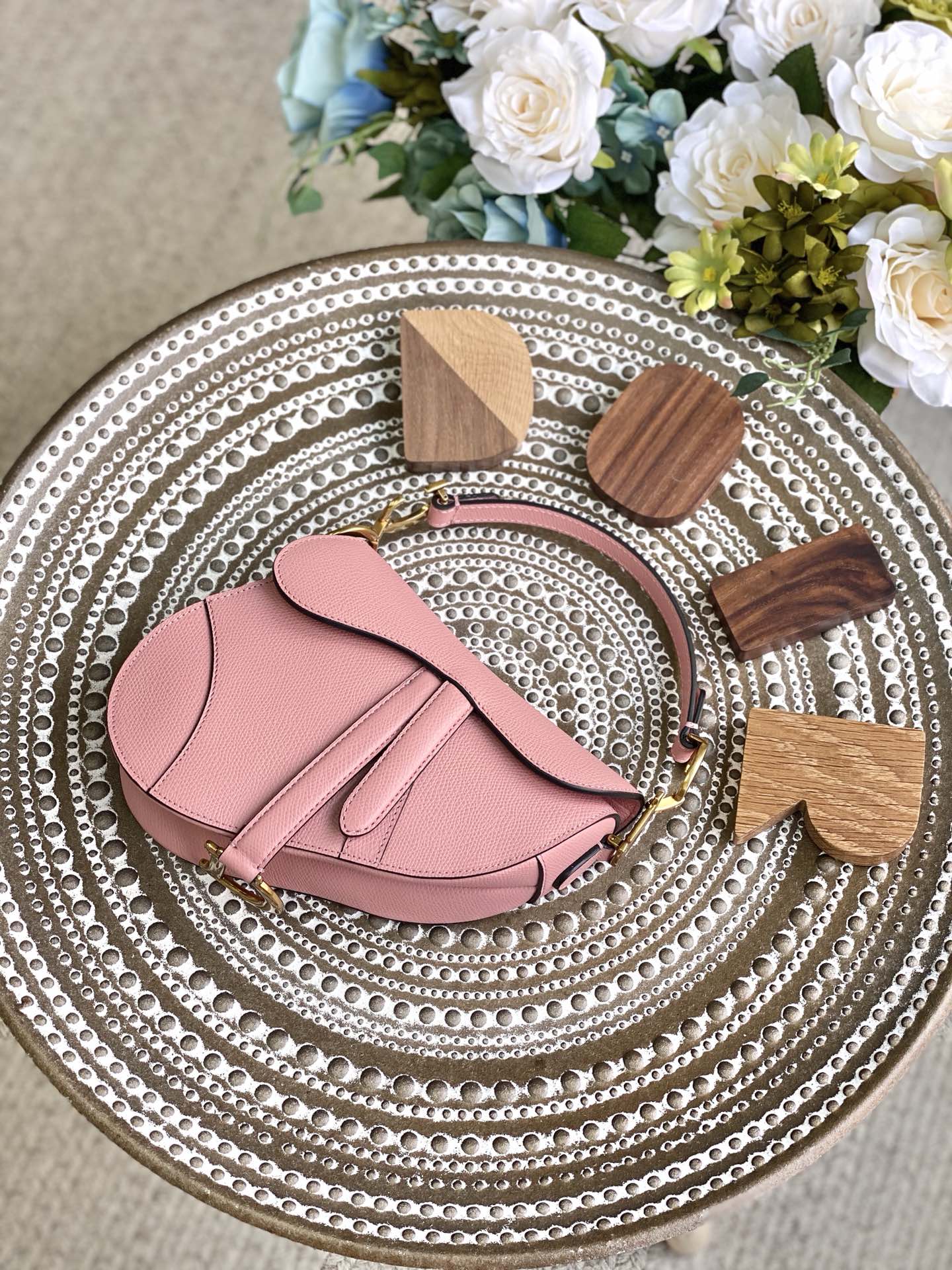 Сумка Dior Saddle Bag - с принтом пальм - маленькая, нежно-розовая - 19 см